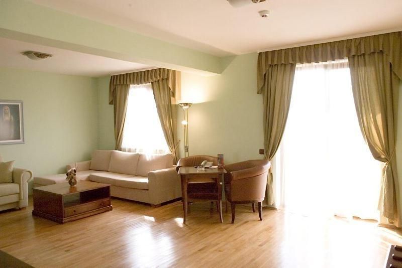 Junior Suite with Balcony (2 Adults + 2 Children)