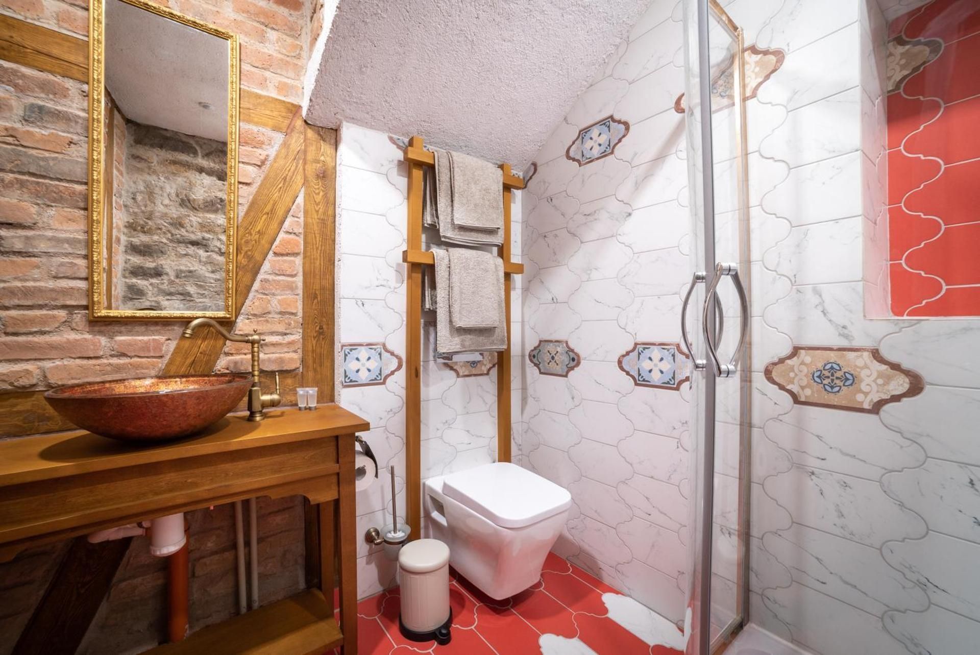 Double or Twin Room with Bathroom