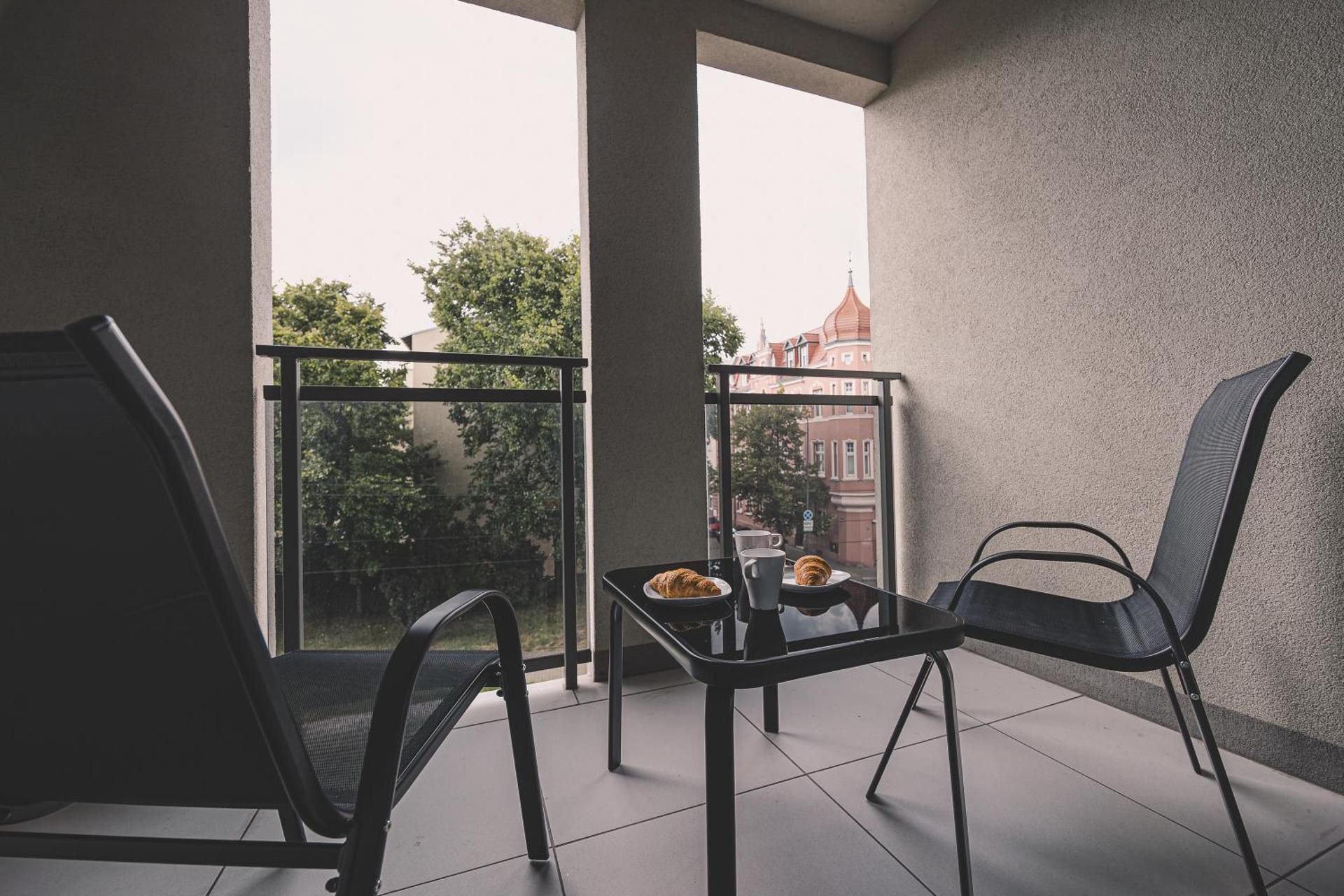 One-Bedroom Standard Apartment