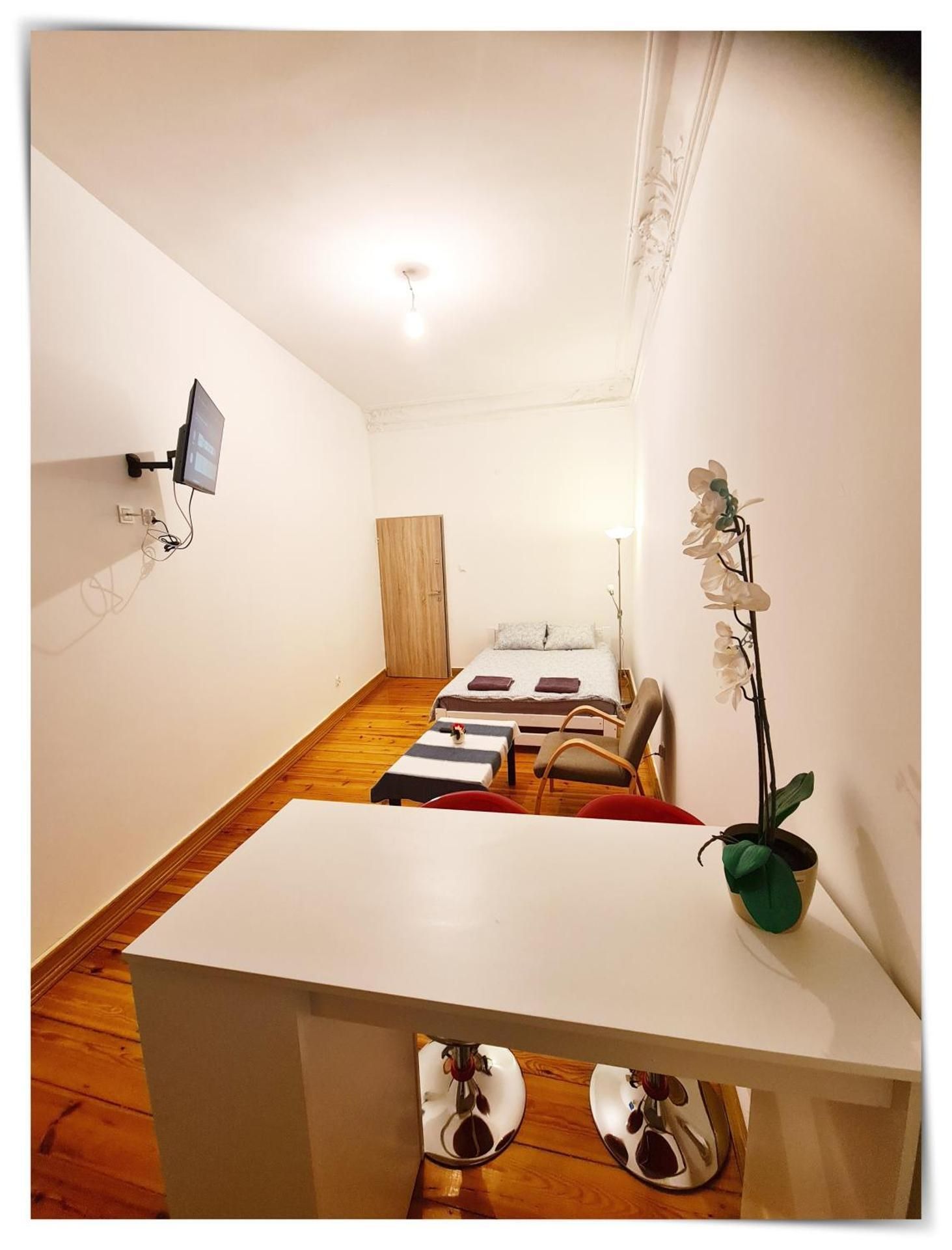 Standard Double Room with Shared Bathroom