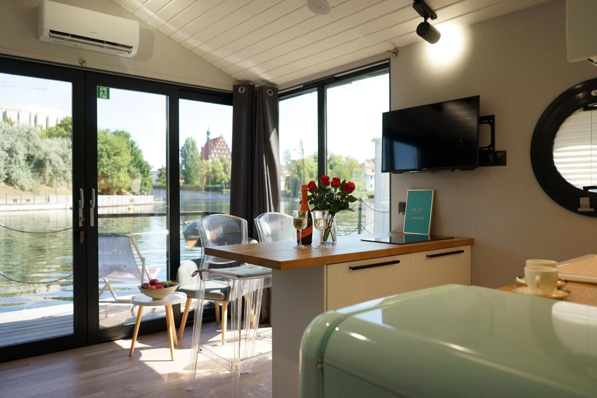Apartment - Split Level