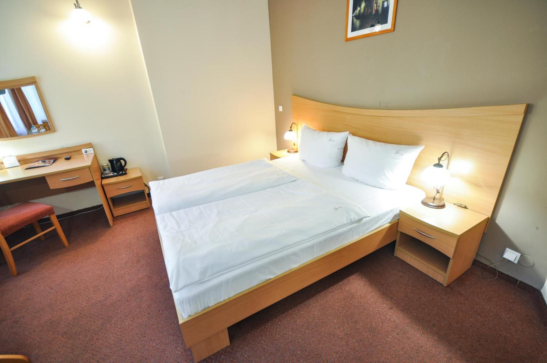 Deluxe Double Room with Extra Bed