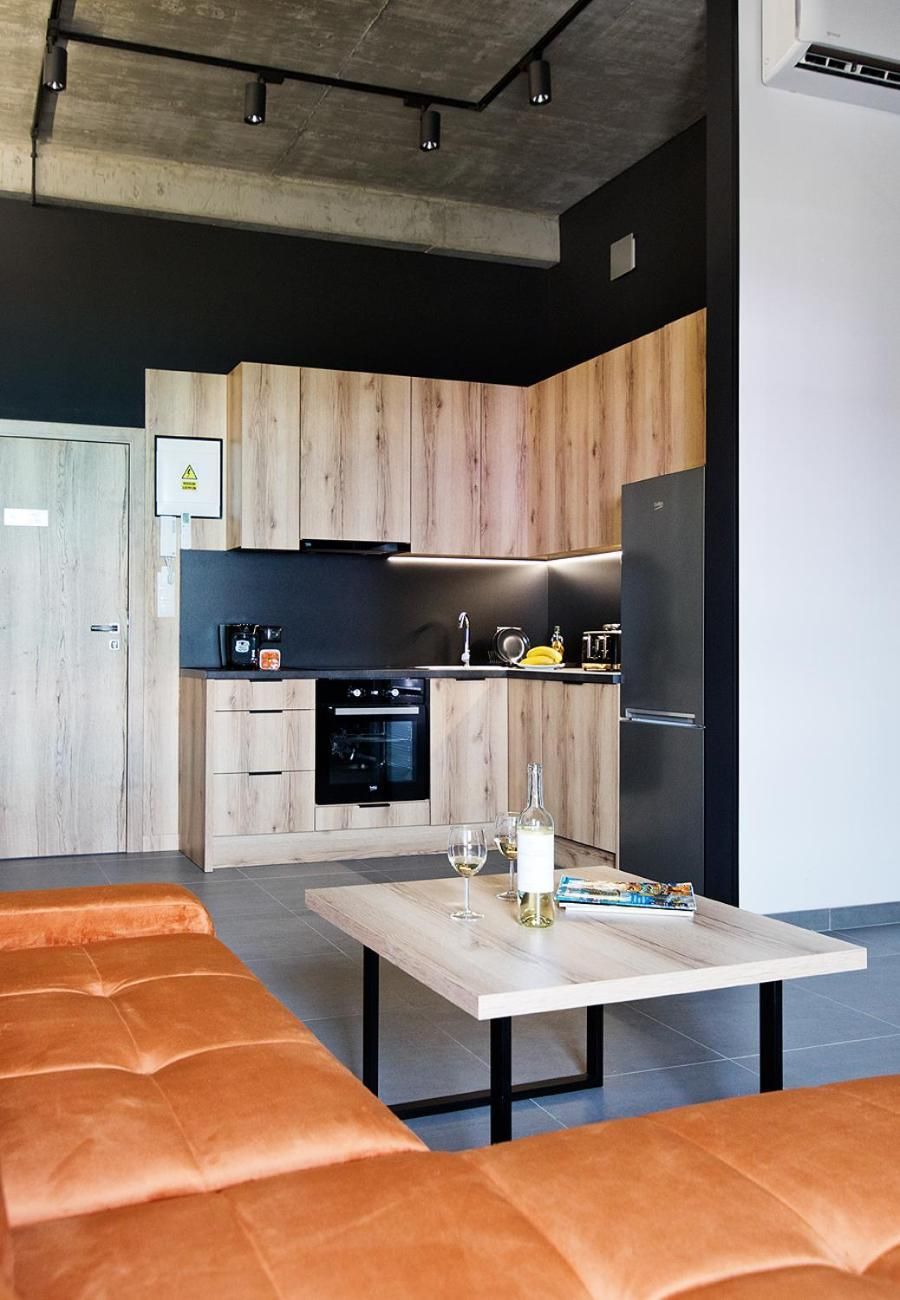 DELUXE APARTMENT