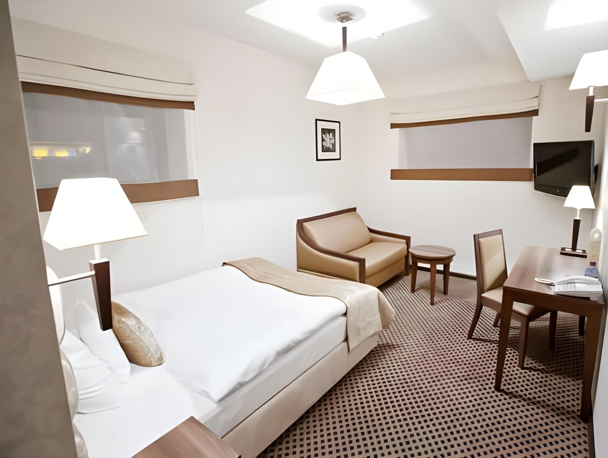 Deluxe Single Room