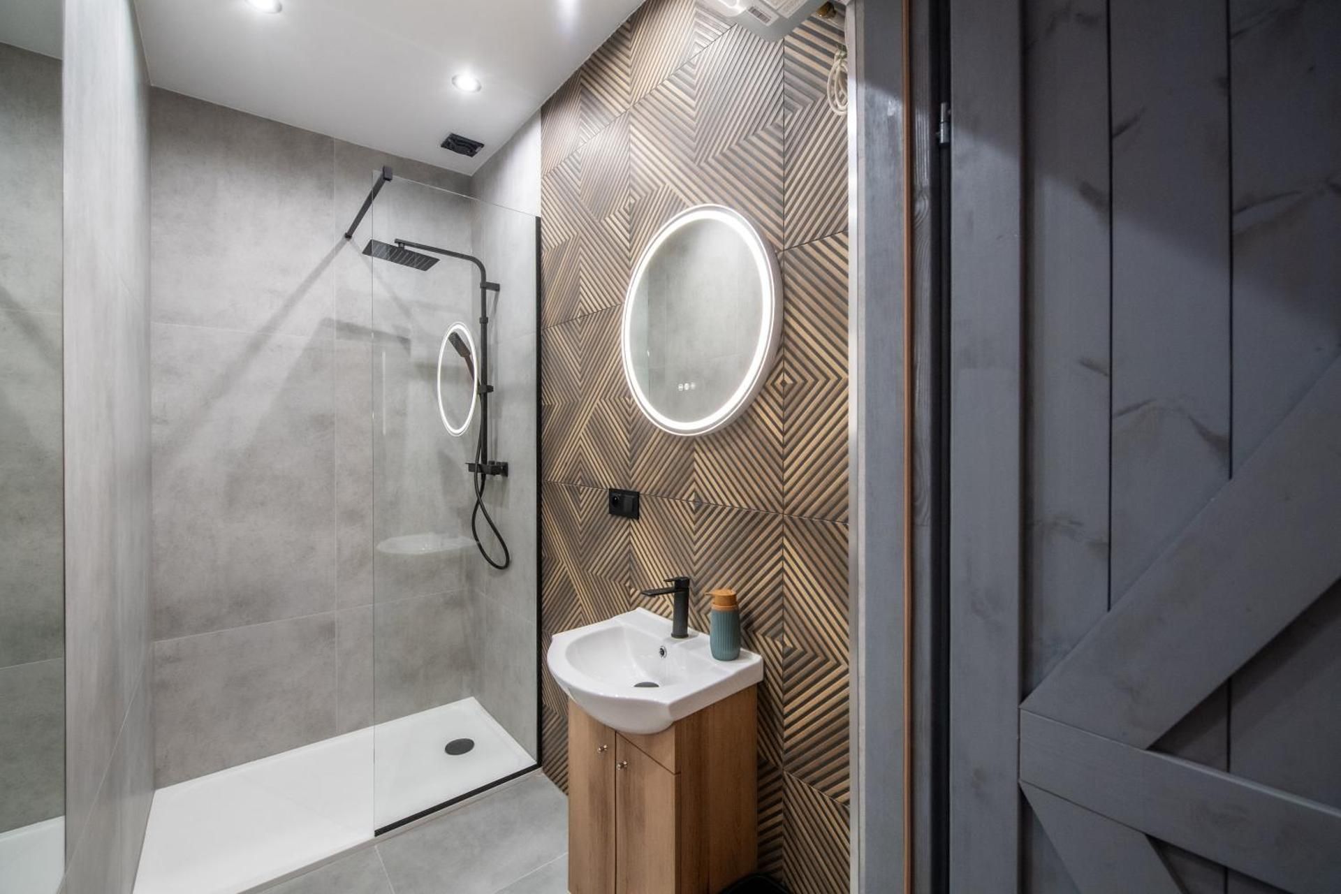Large Double Room