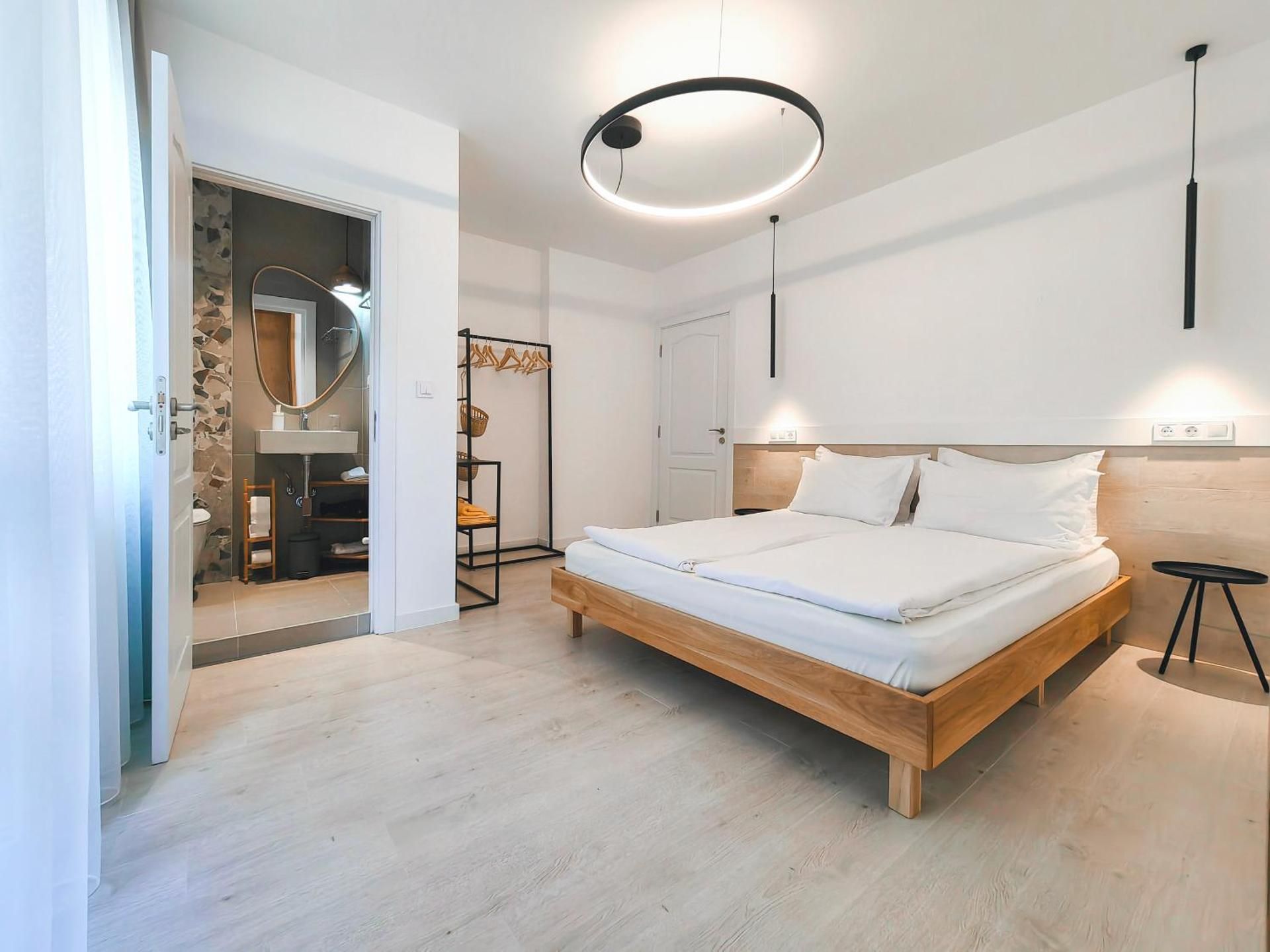 Guest House 7