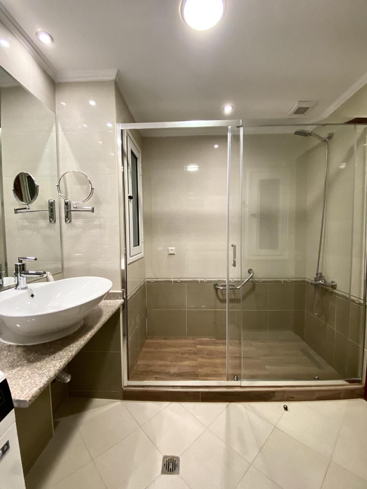 Deluxe One-Bedroom Apartment with Garden View