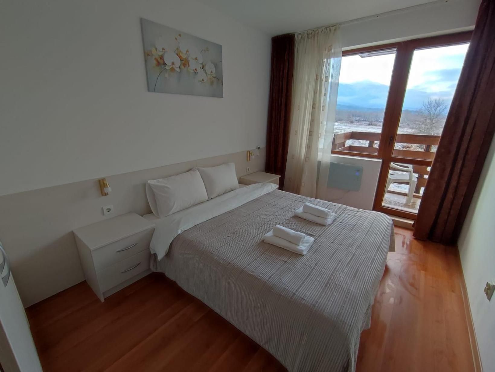 One-Bedroom Apartment with Balcony and Mountain View  