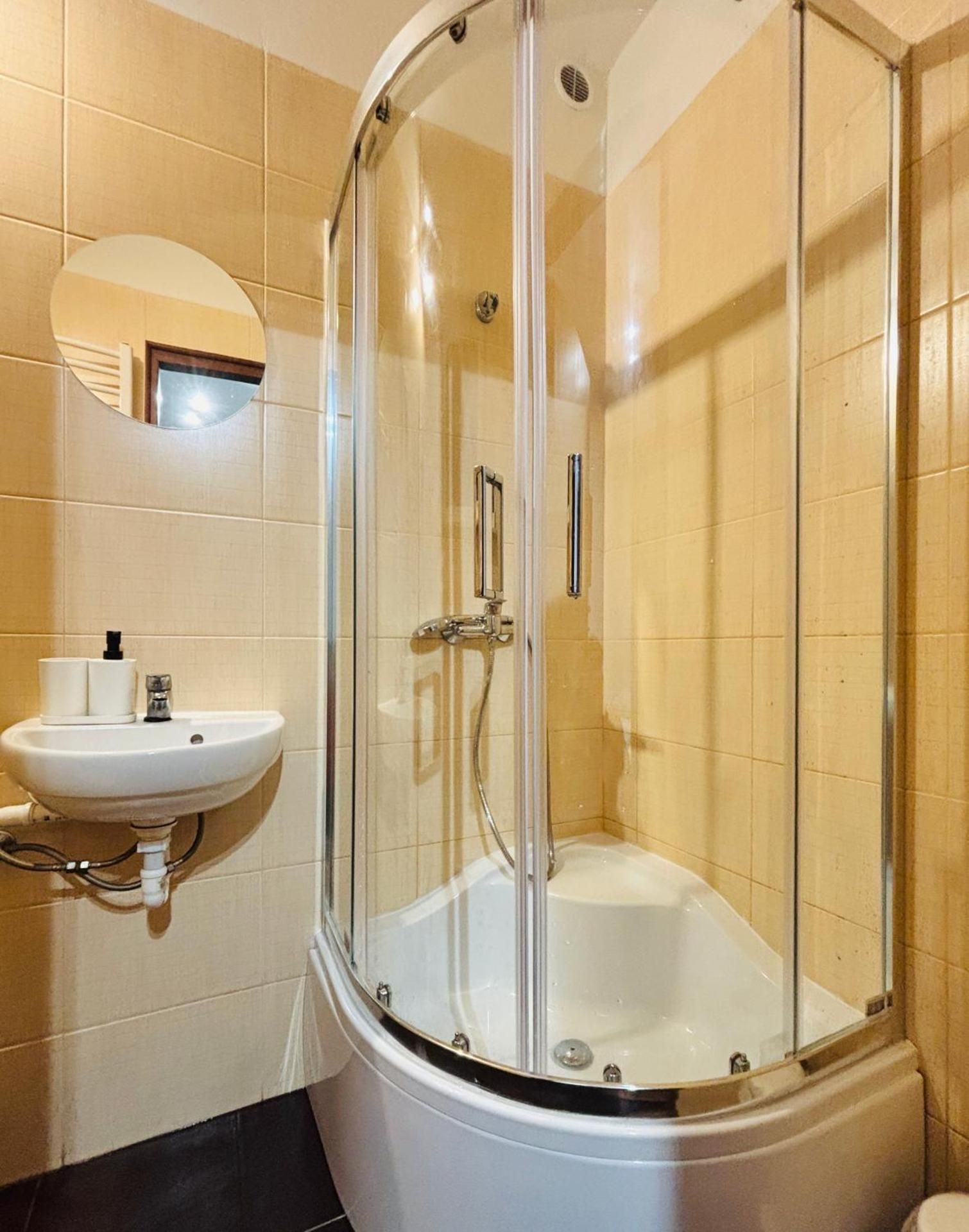 Single Room With Private Bathroom