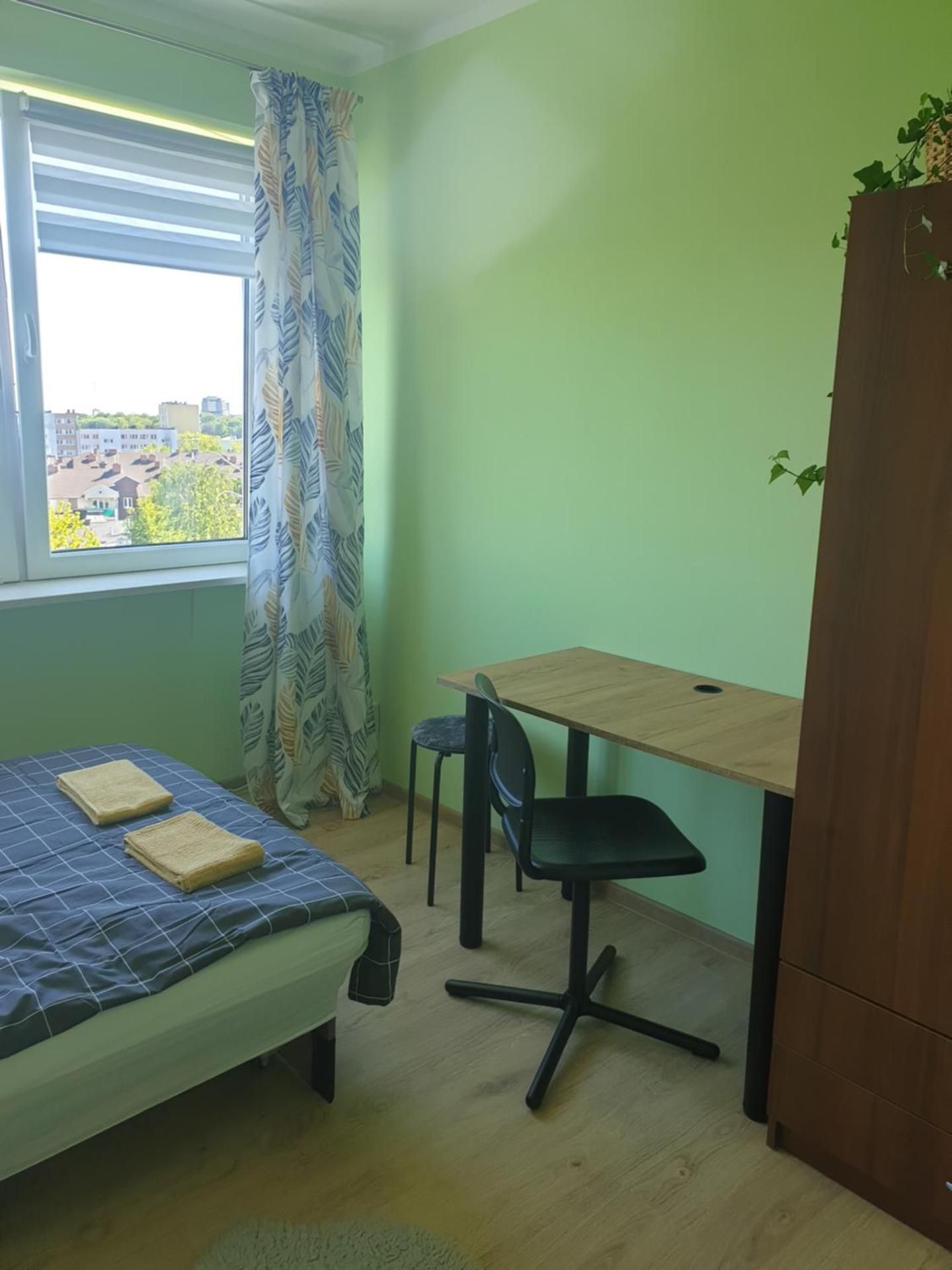 Standard Double Room with Shared Bathroom