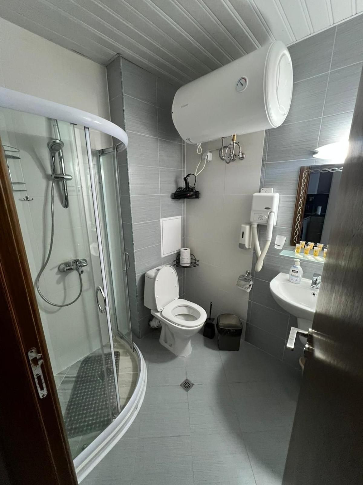 One-Bedroom Premier Apartment