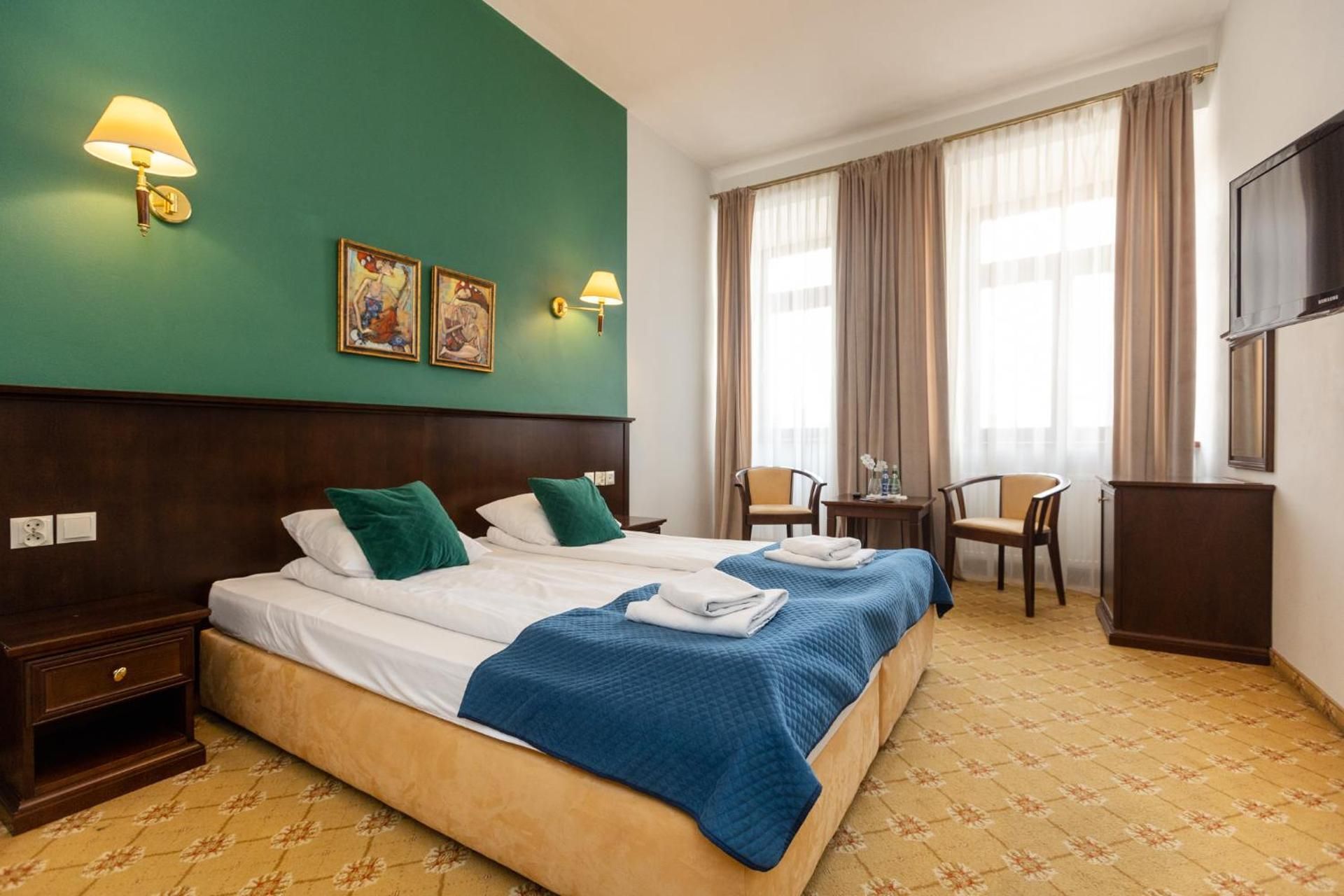 Double or Twin Room with Private Bathroom