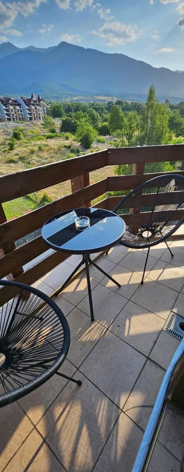 One-Bedroom Apartment with Balcony and Mountain View  