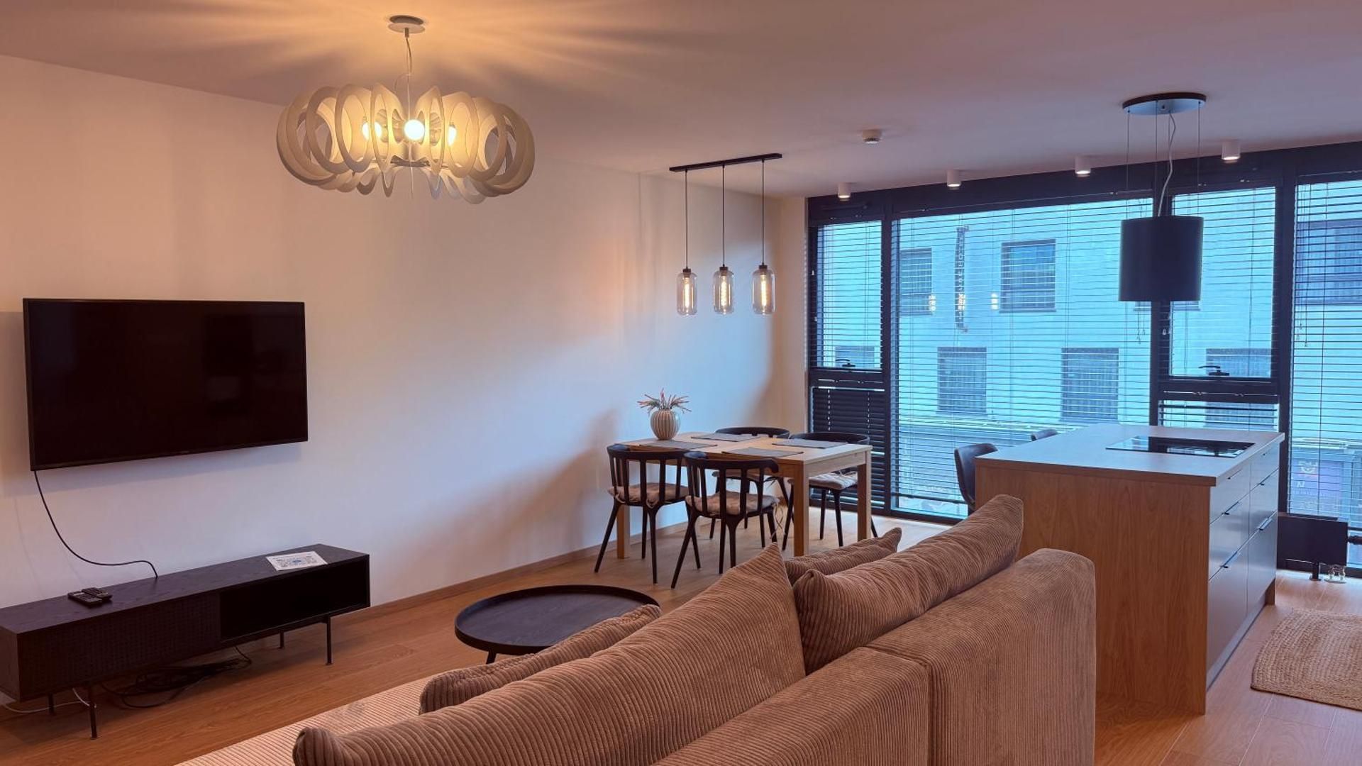 One-Bedroom Apartment With City View