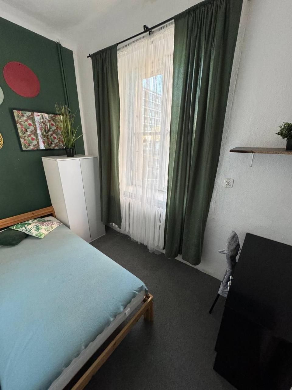 Small Single Room