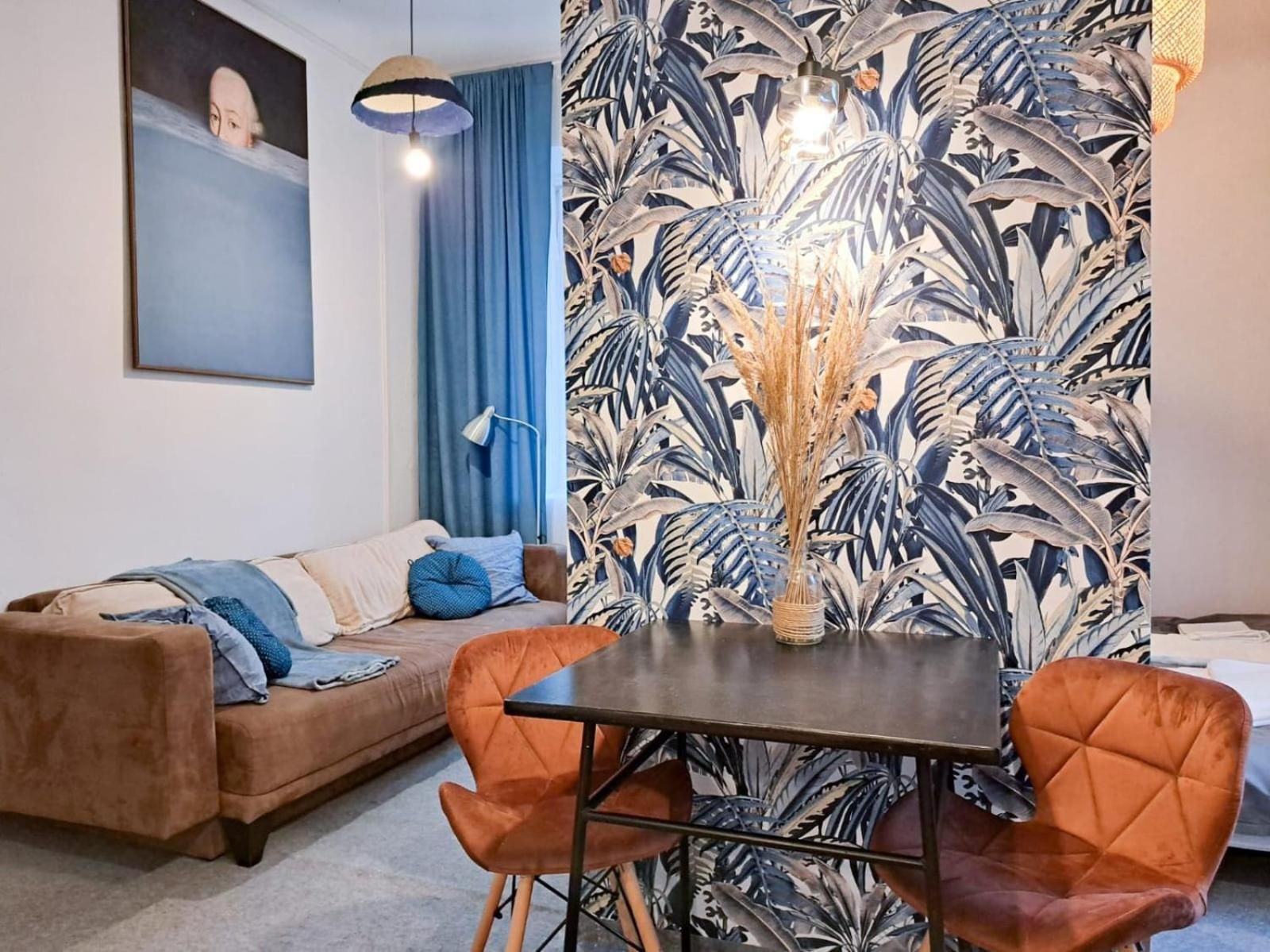 Deluxe Room (2 Adults + 1 Child)