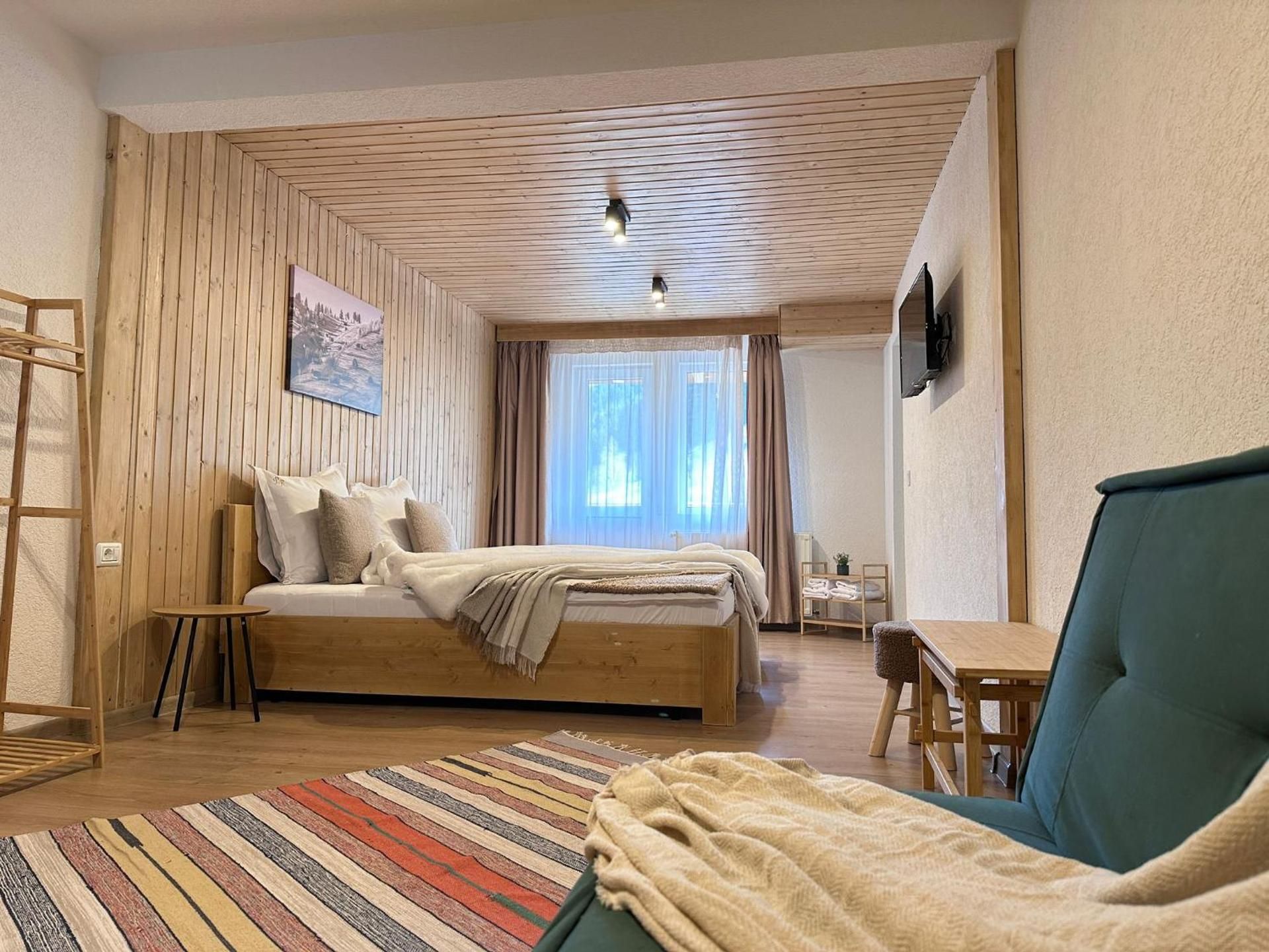 Triple Room with Mountain View