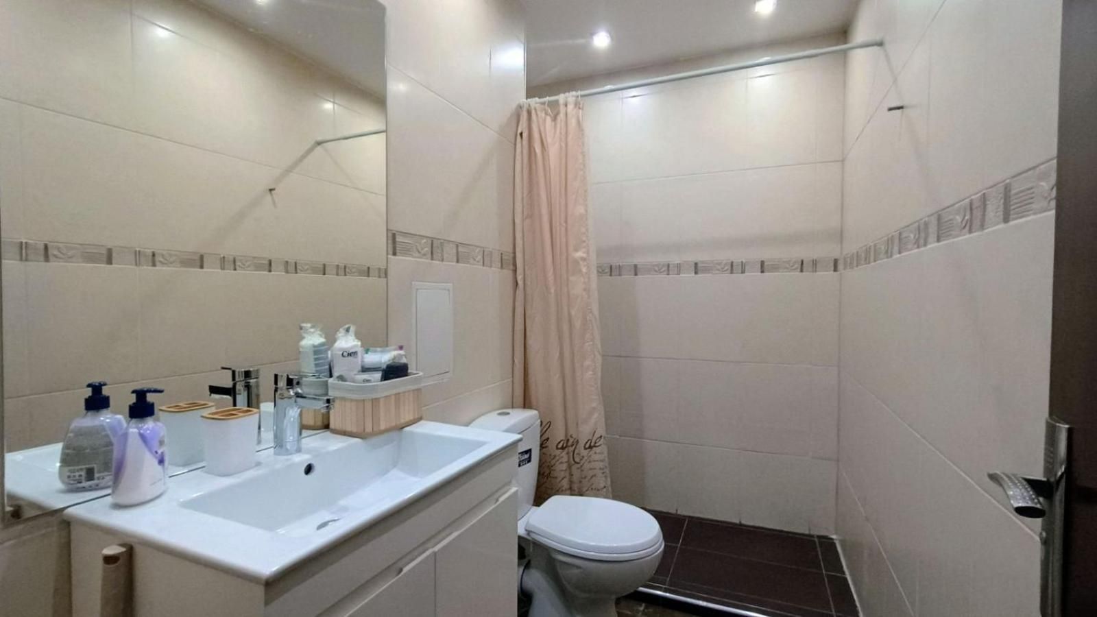 One-Bedroom Apartment with Balcony