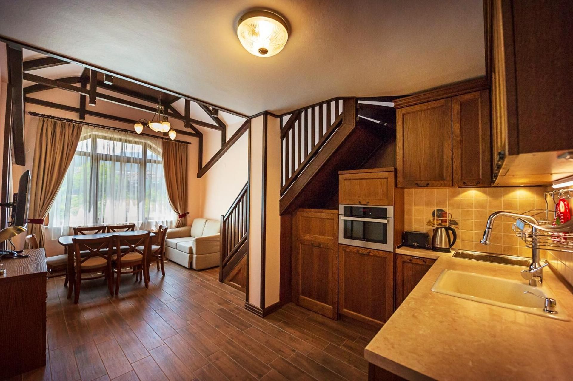 Two-Bedroom Deluxe Maisonette (4 Adults + 2 Adults or 3 Children)