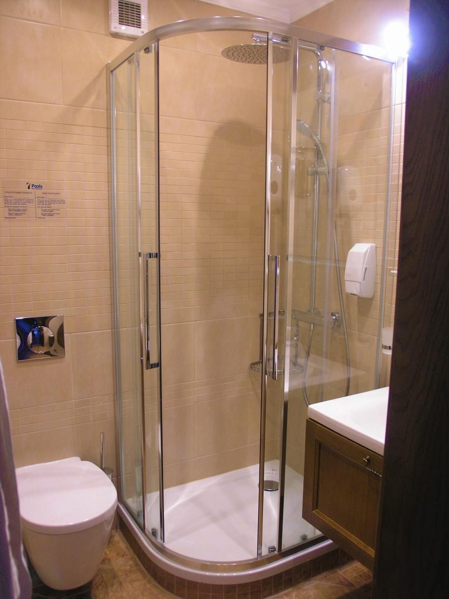Two-Bedroom Apartment (4 Adults + 1 Adult or 2 Children) 