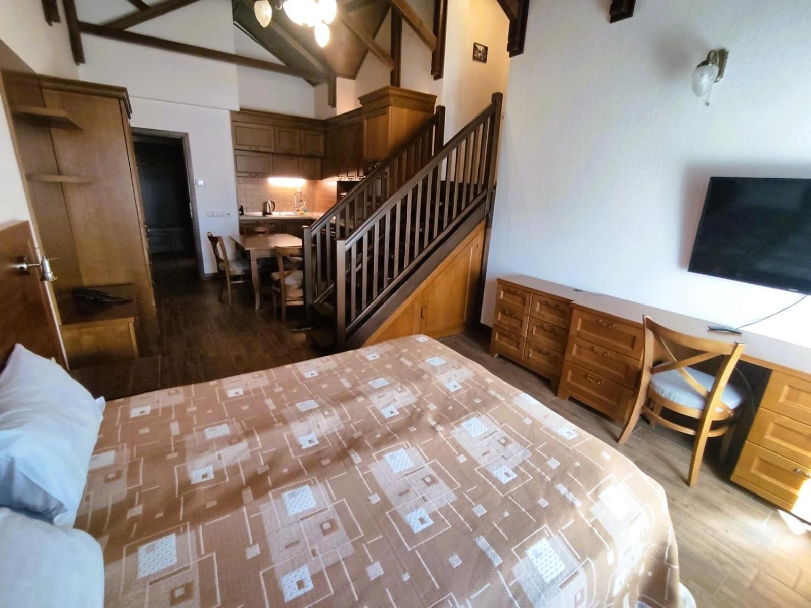 One-Bedroom Maisonette (4 adults + 2 Adults or 2 Children)