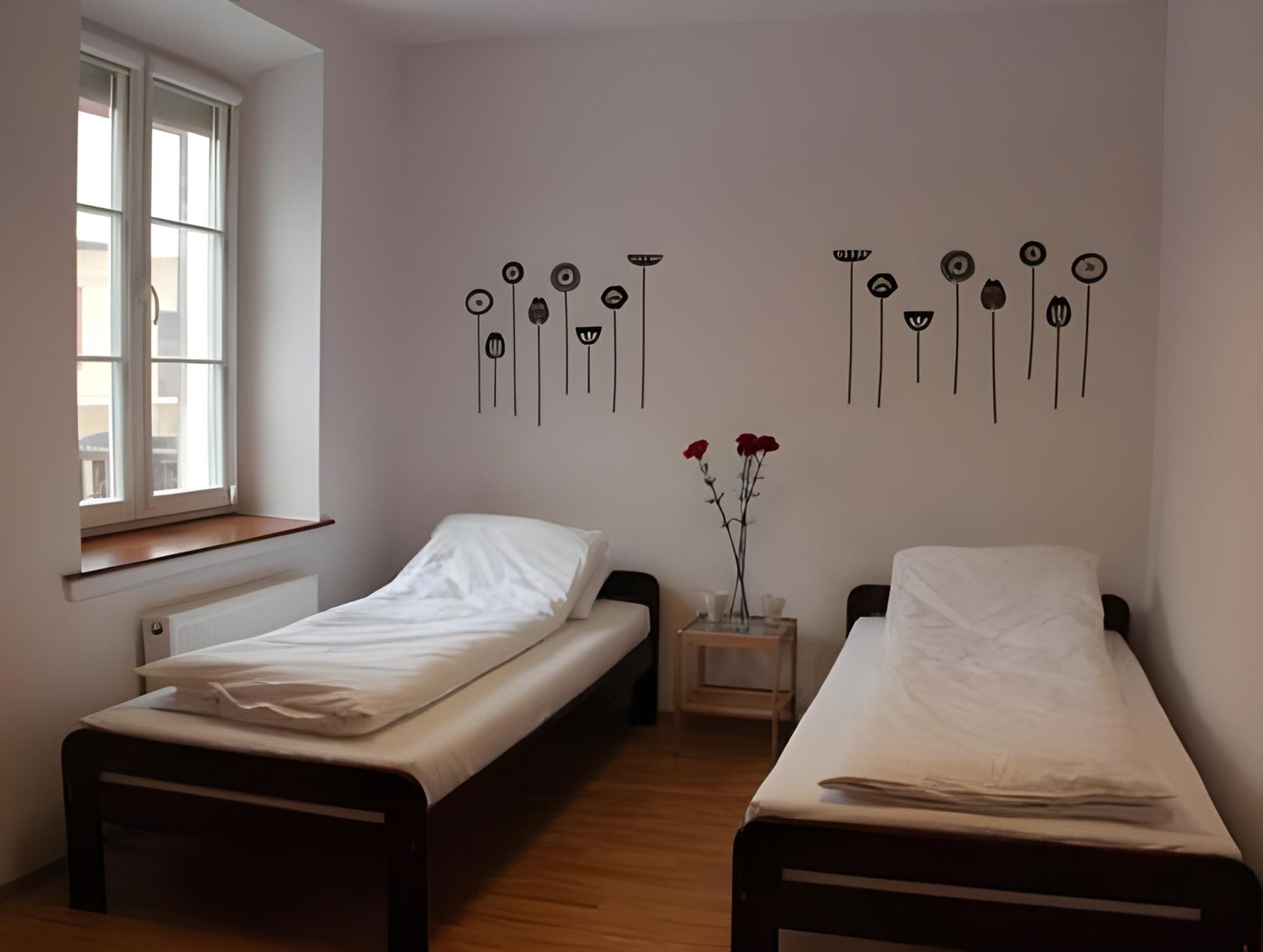 Twin Room, Shared Bathroom