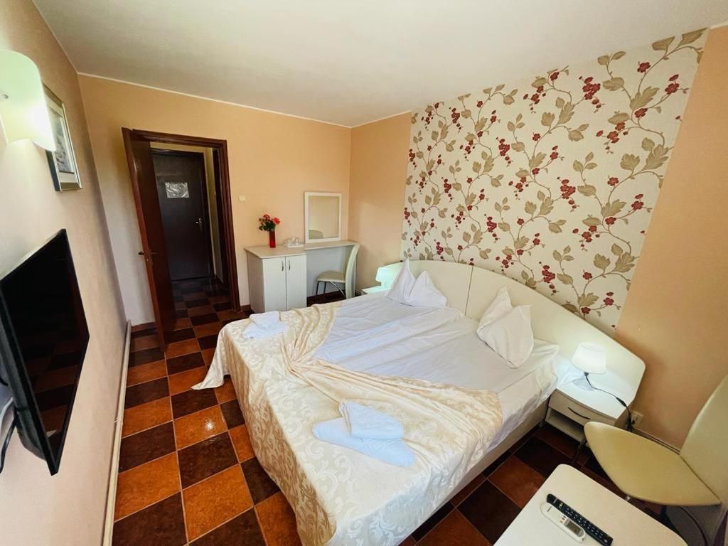 Standard Double/Twin Room