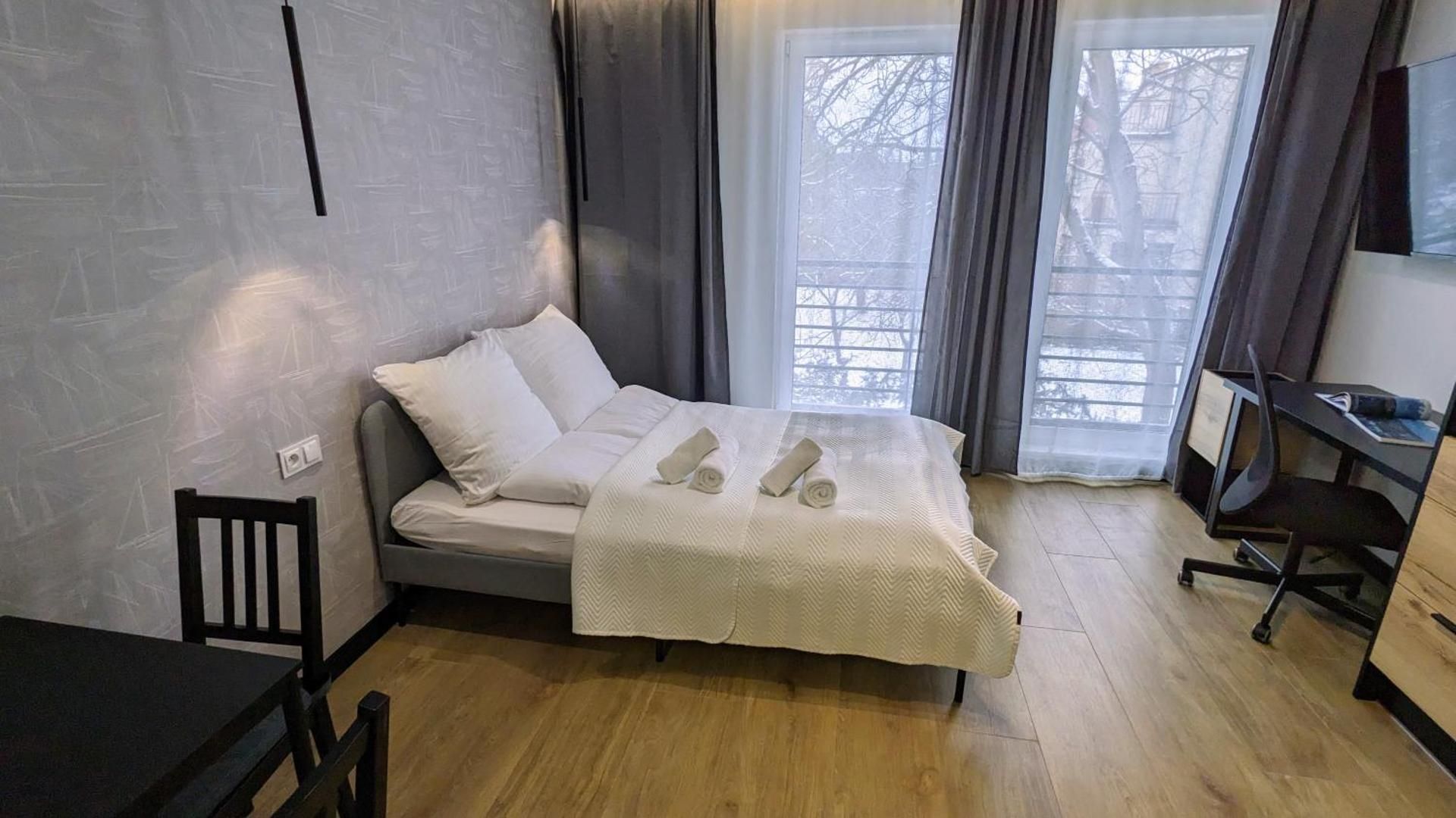 Deluxe Studio