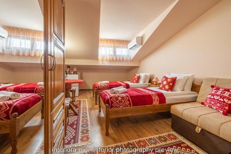 Twin Room with Private Bathroom