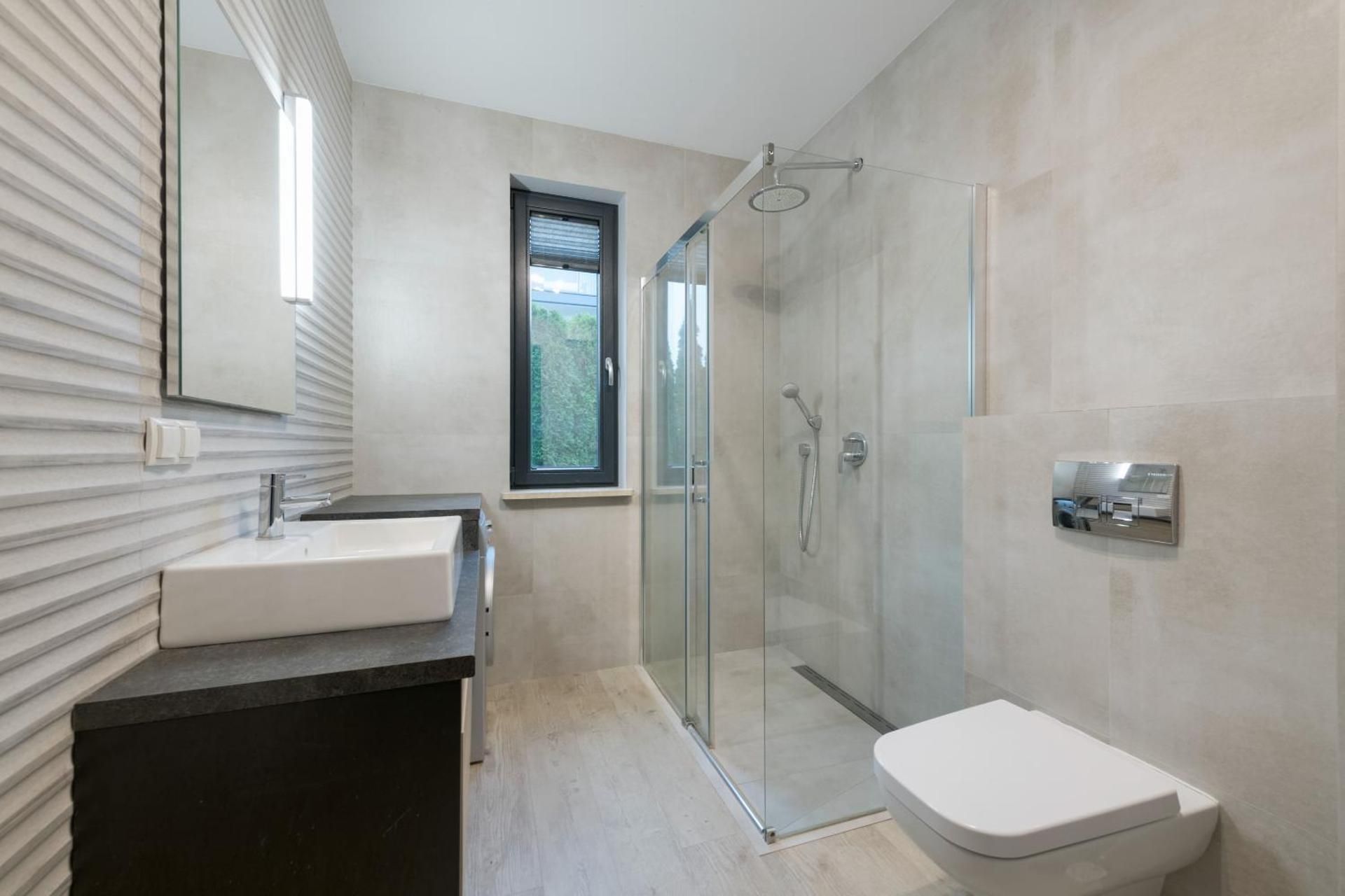 Two-Bedroom Apartment with Garden