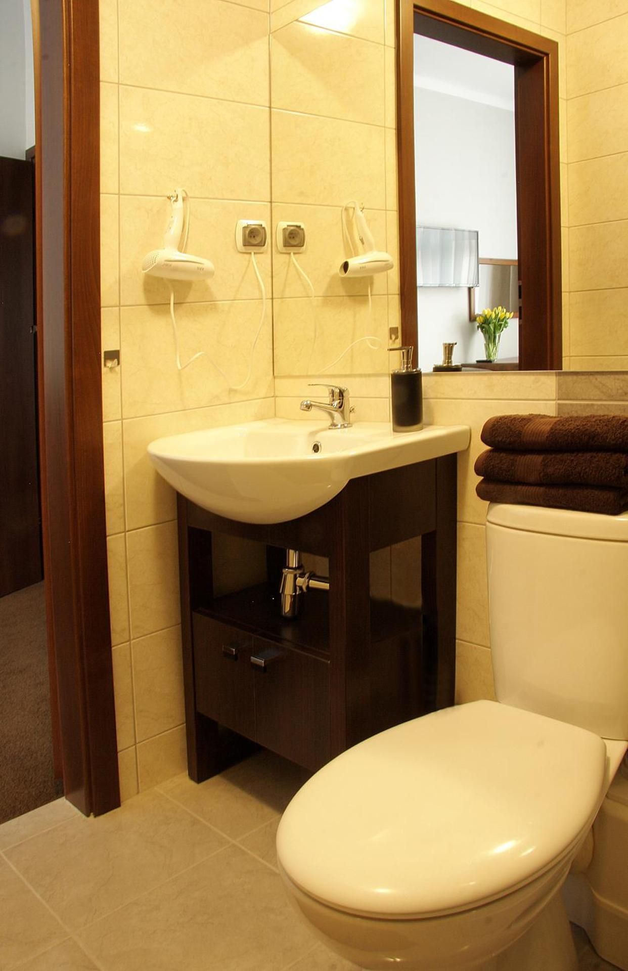 Double or Twin Room with Private Bathroom