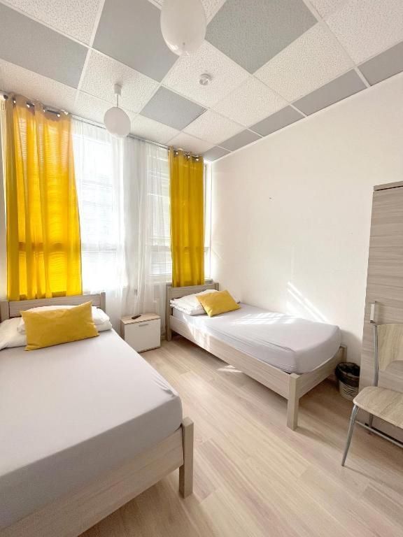 Twin Room with Shared Bathroom