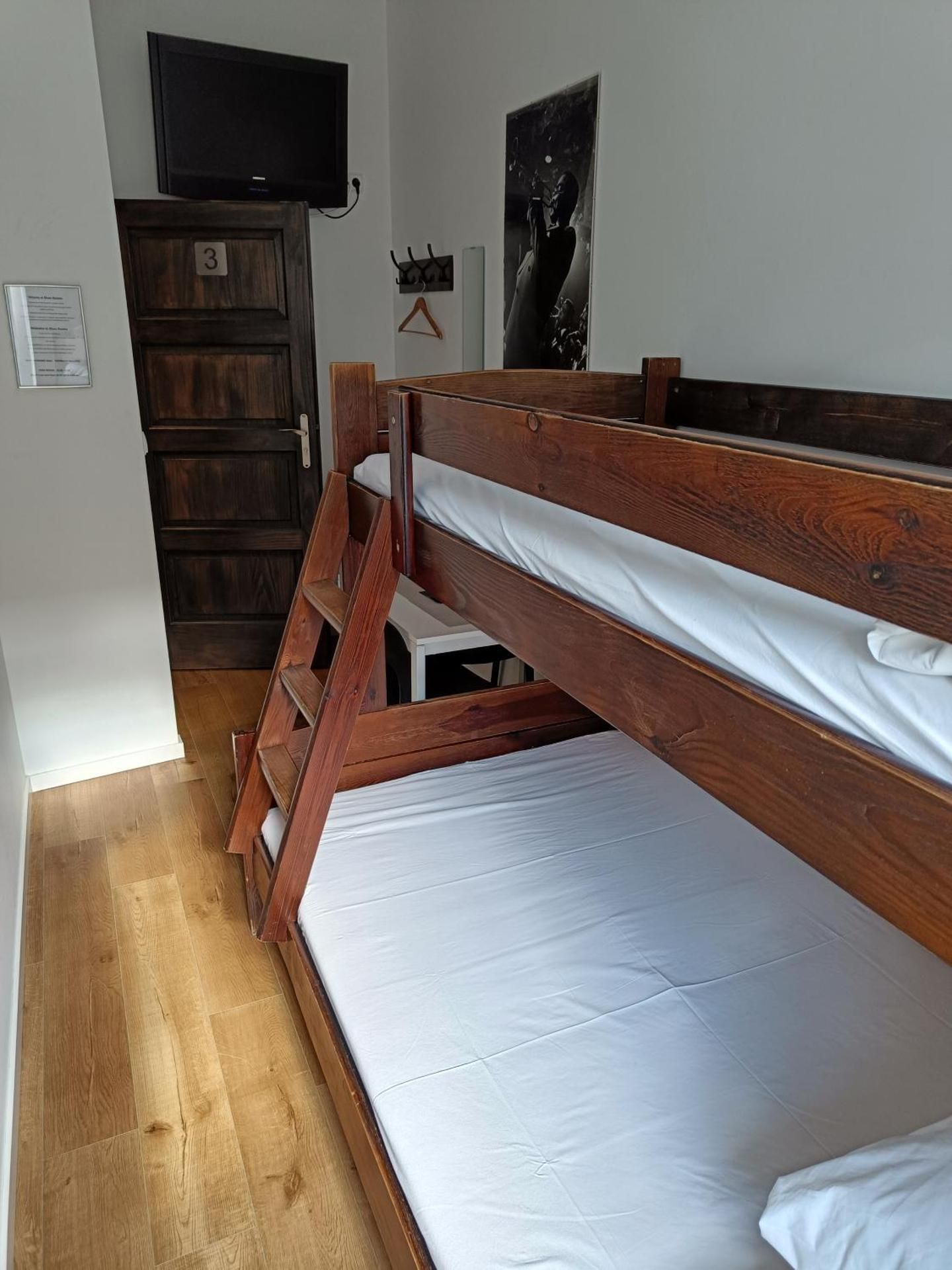 Small Double Room with Shared Bathroom
