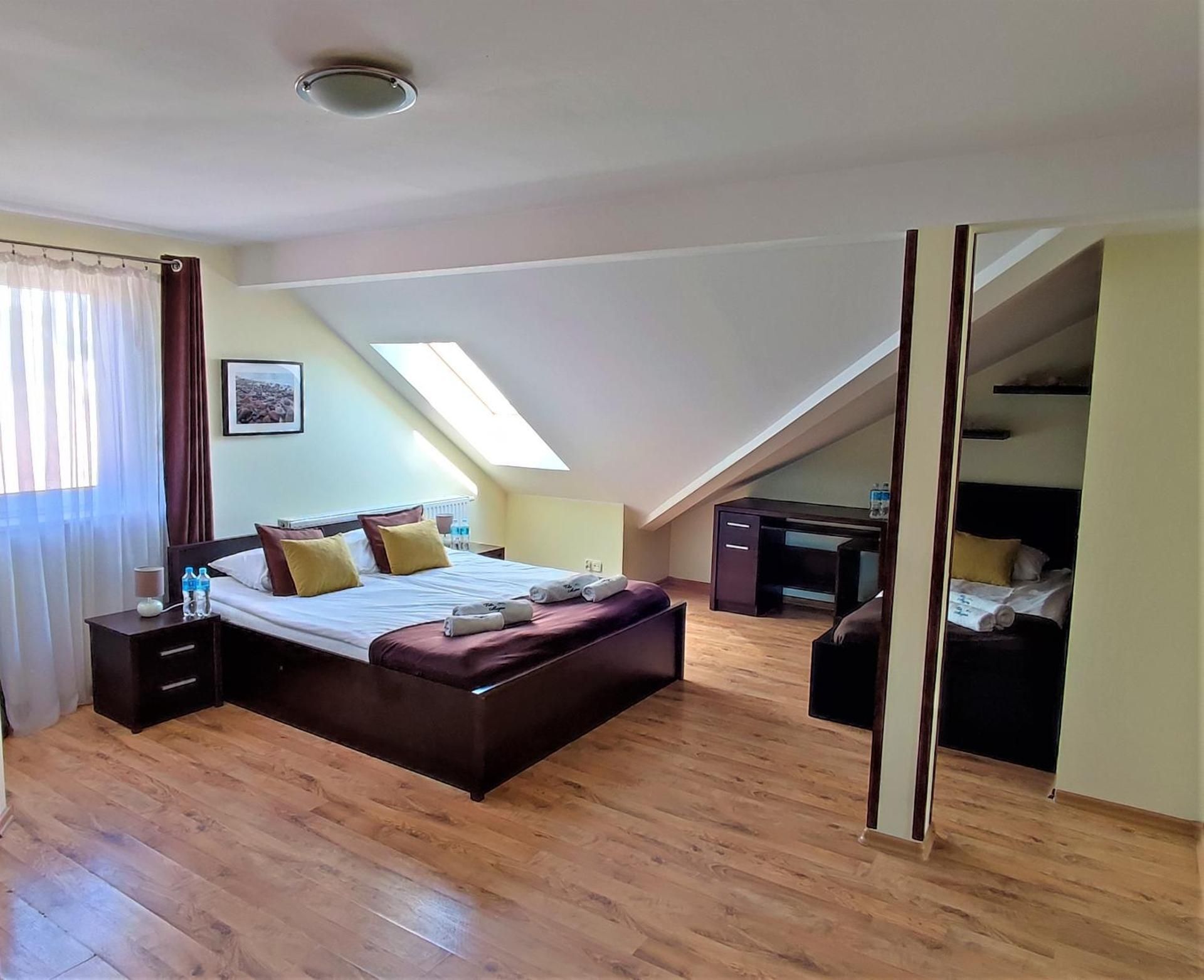 Apartment (4 Adults)