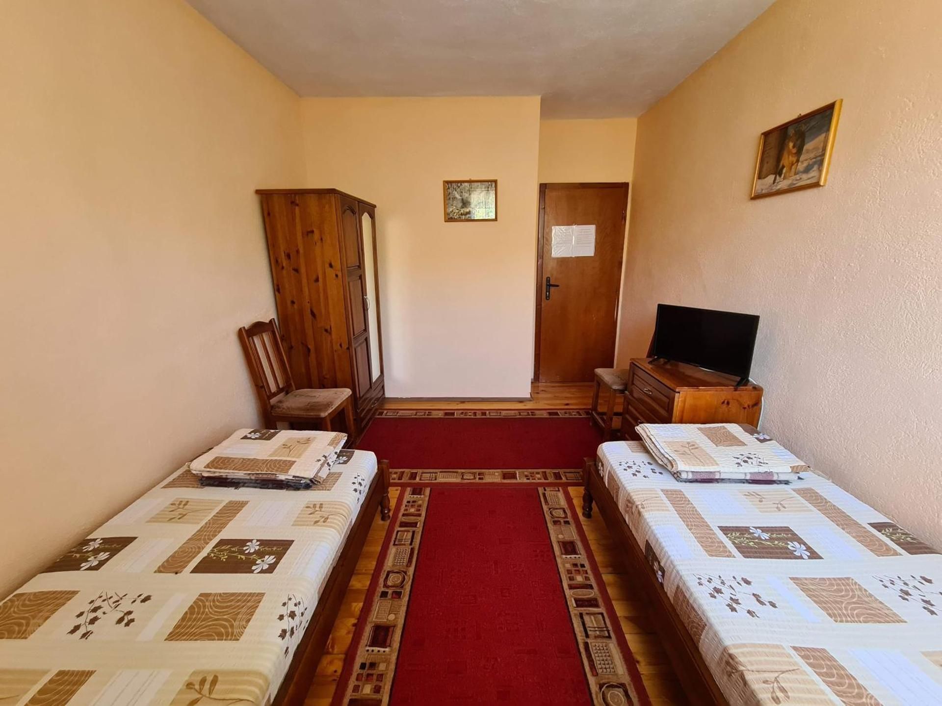 Twin Room with Shared Bathroom