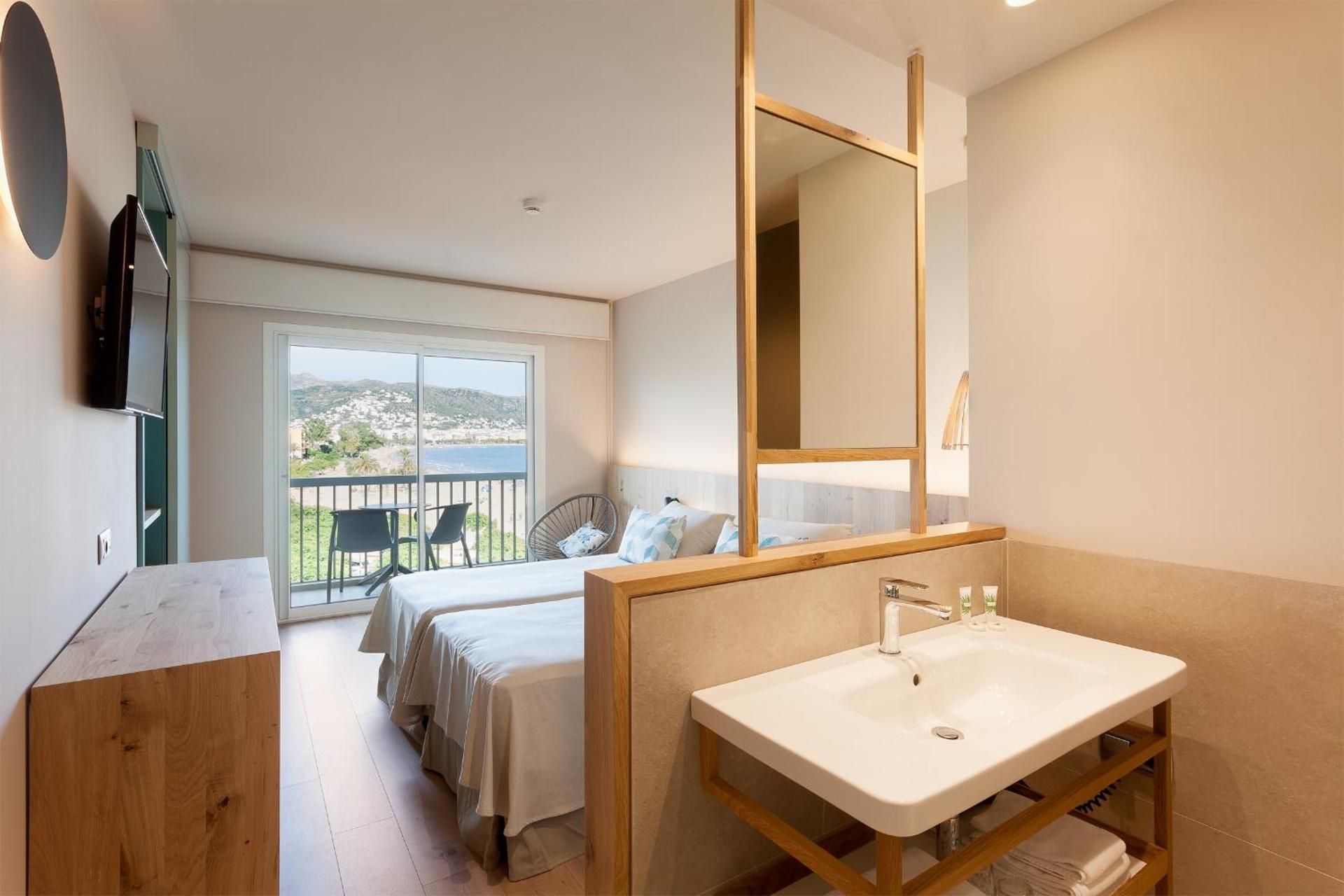 Superior Deluxe Double or Twin Room