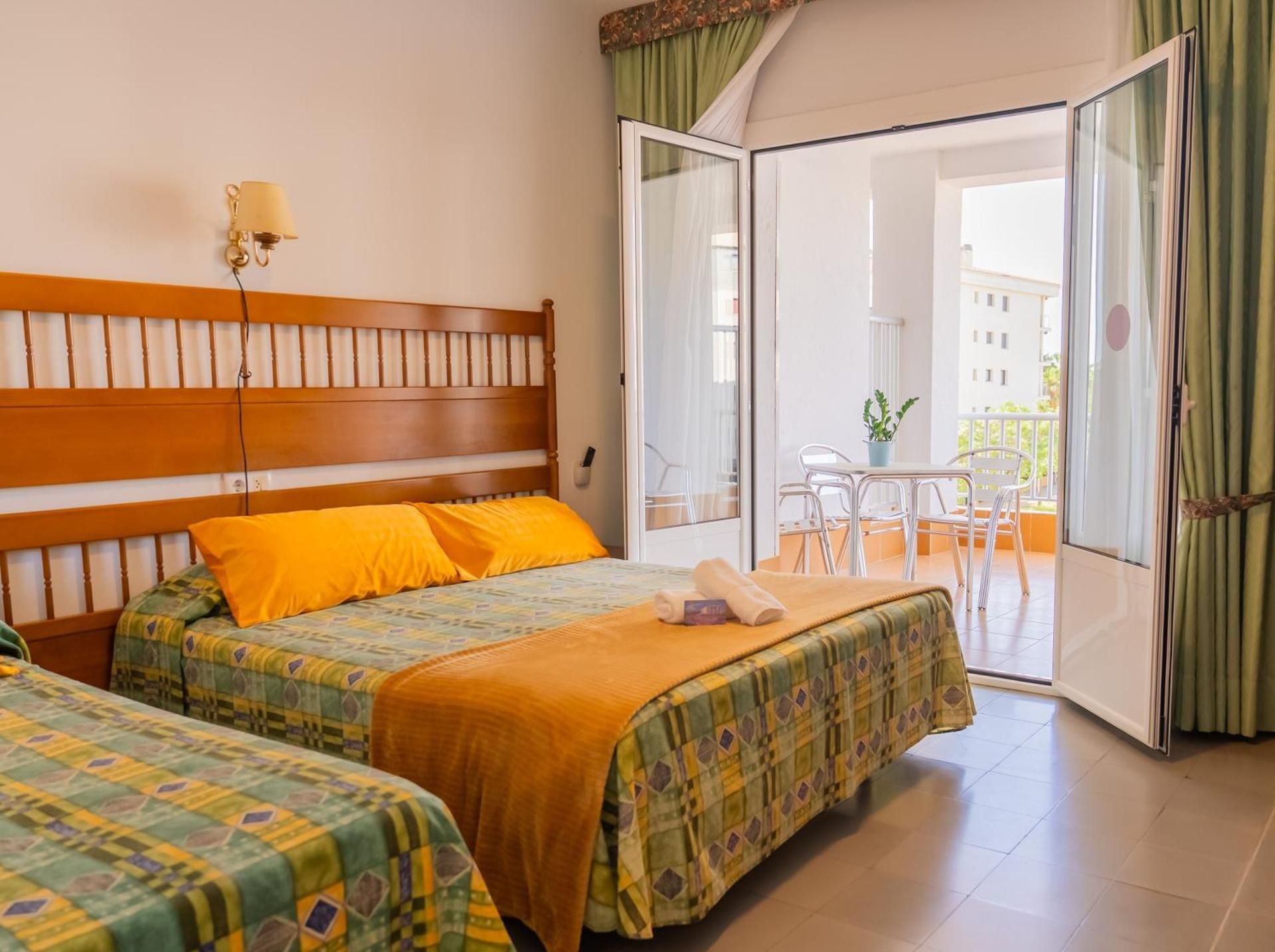 Triple Room with Balcony