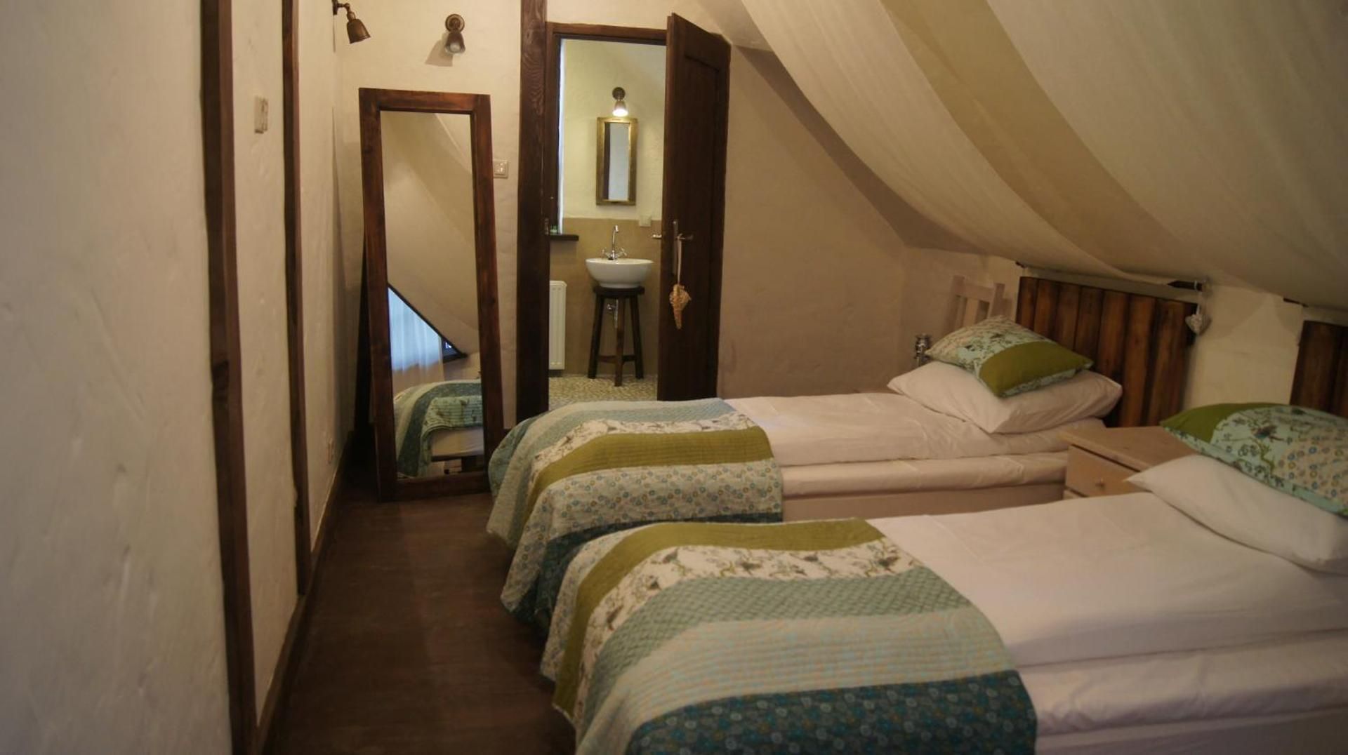 Deluxe Family Room