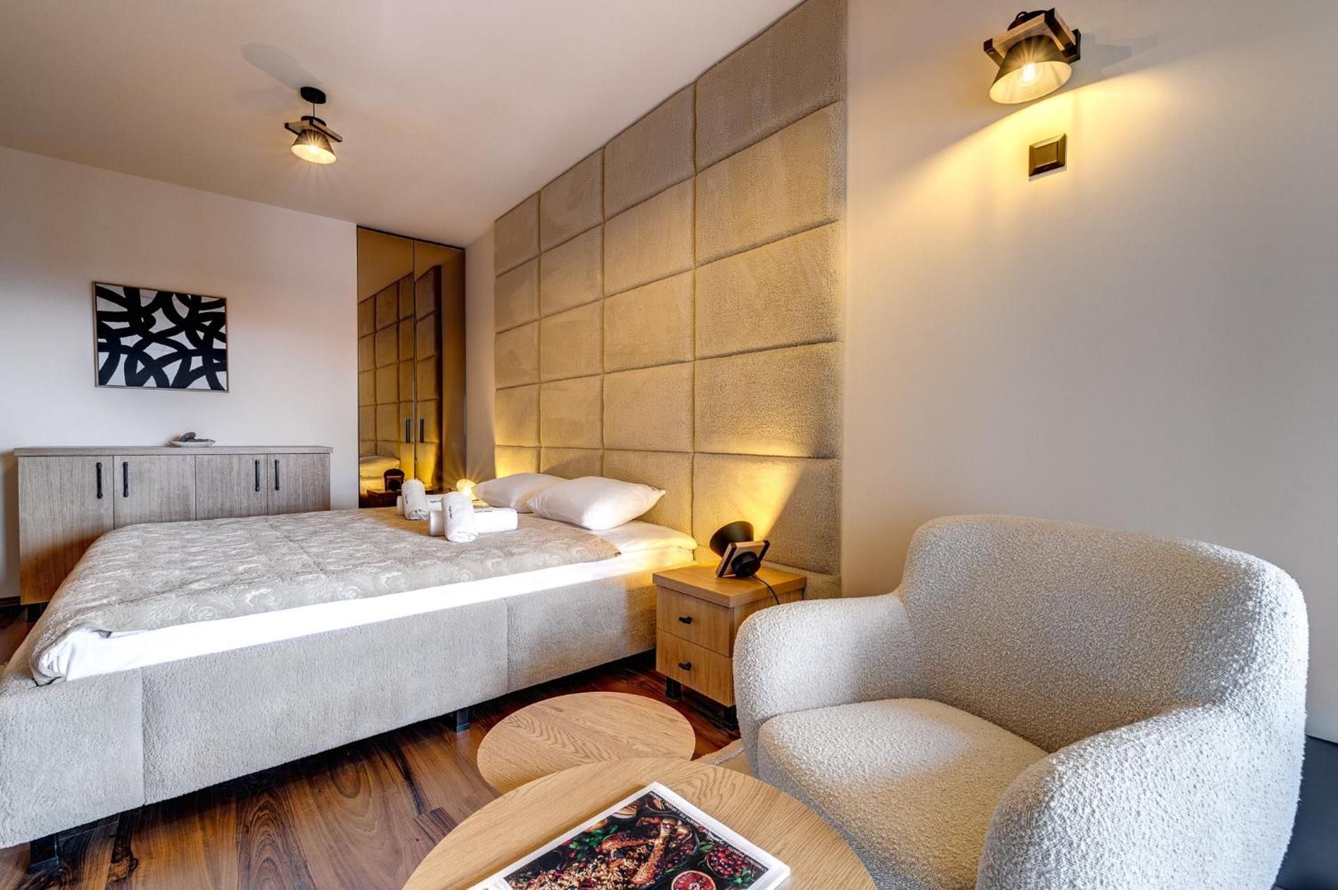 One Bedroom Apartment