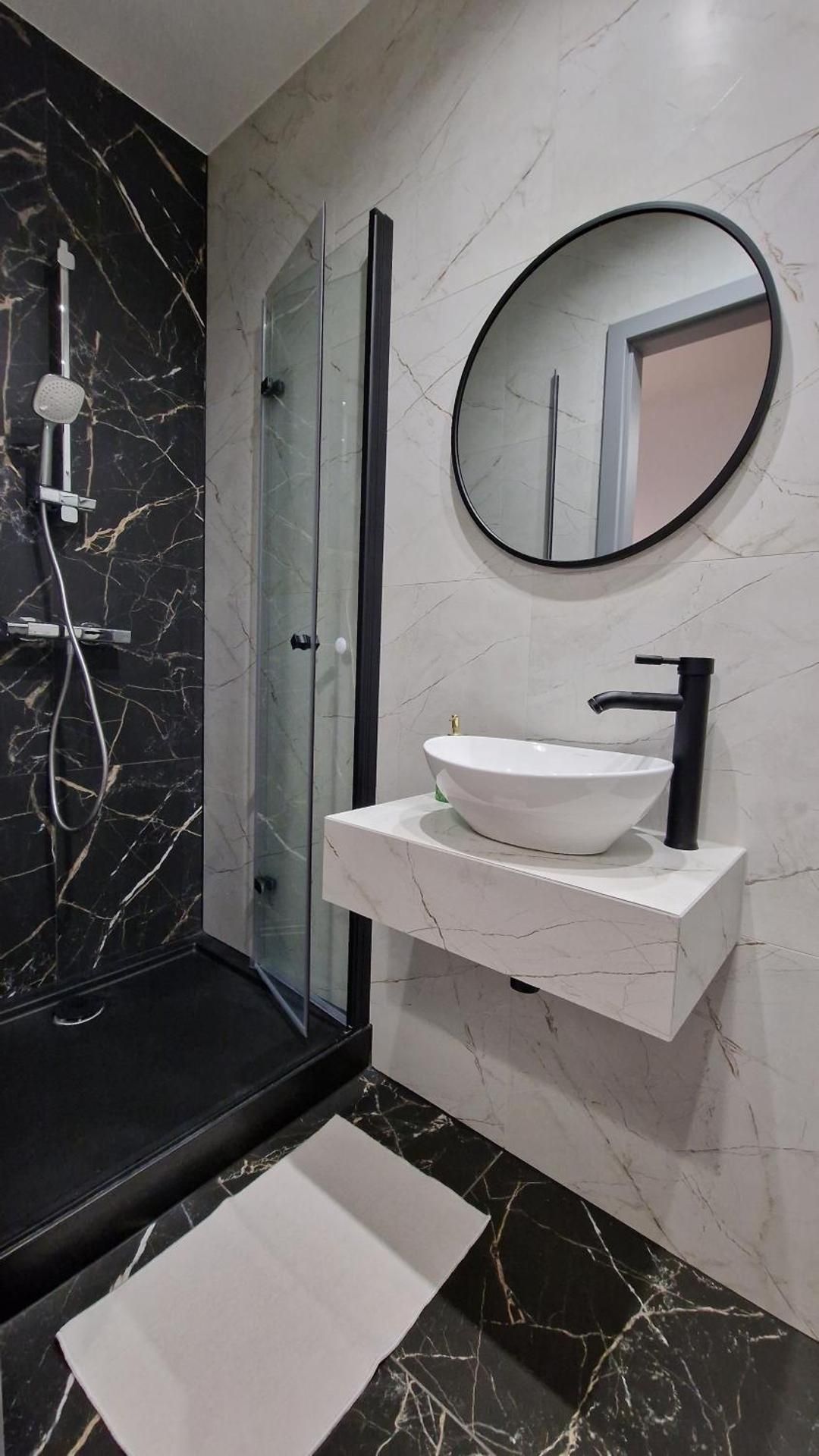 Superior One-Bedroom Apartment with Balcony
