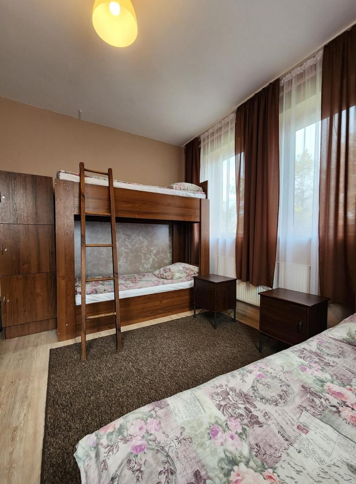 Quintuple Room with Shared Bathroom