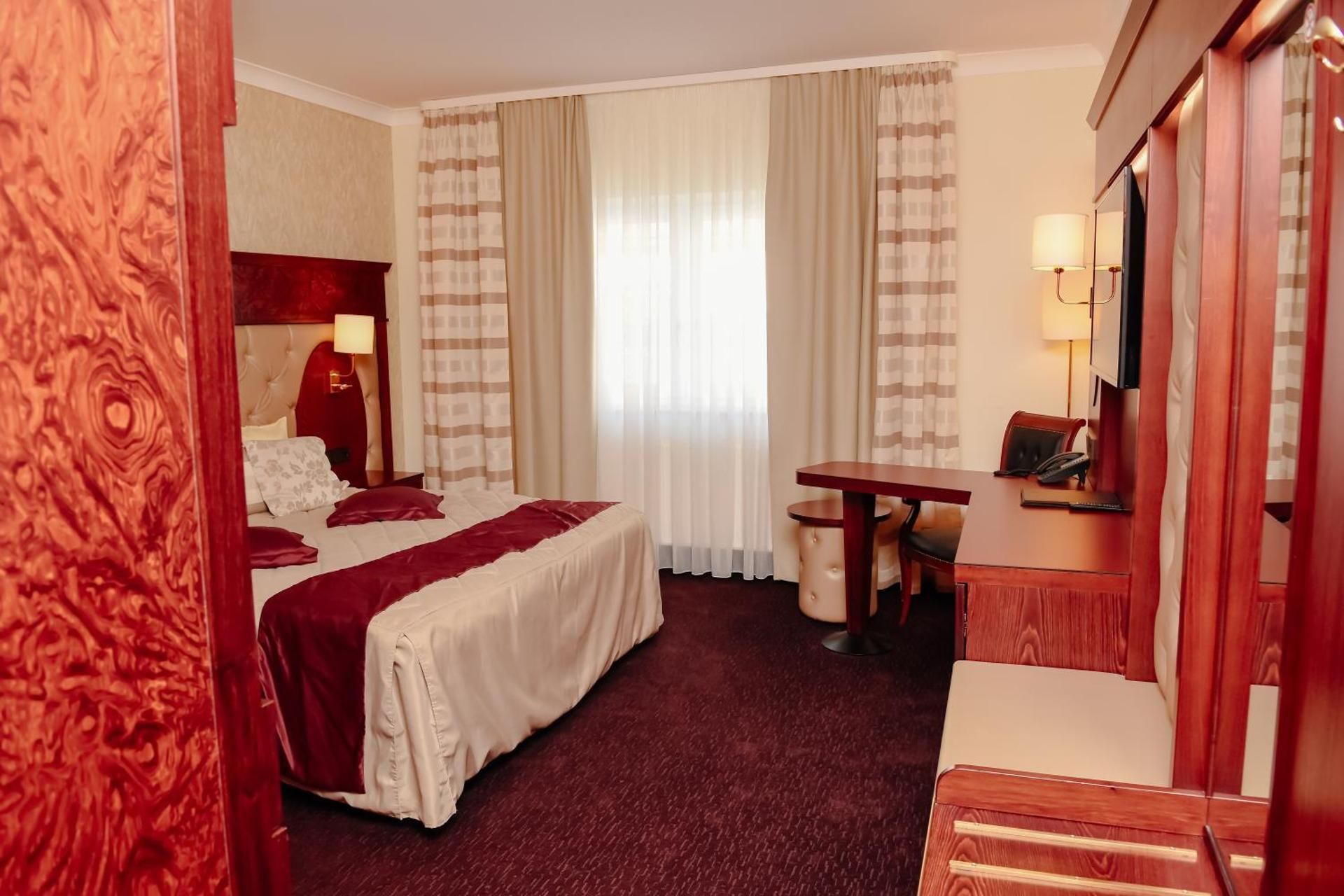 Deluxe Single Room