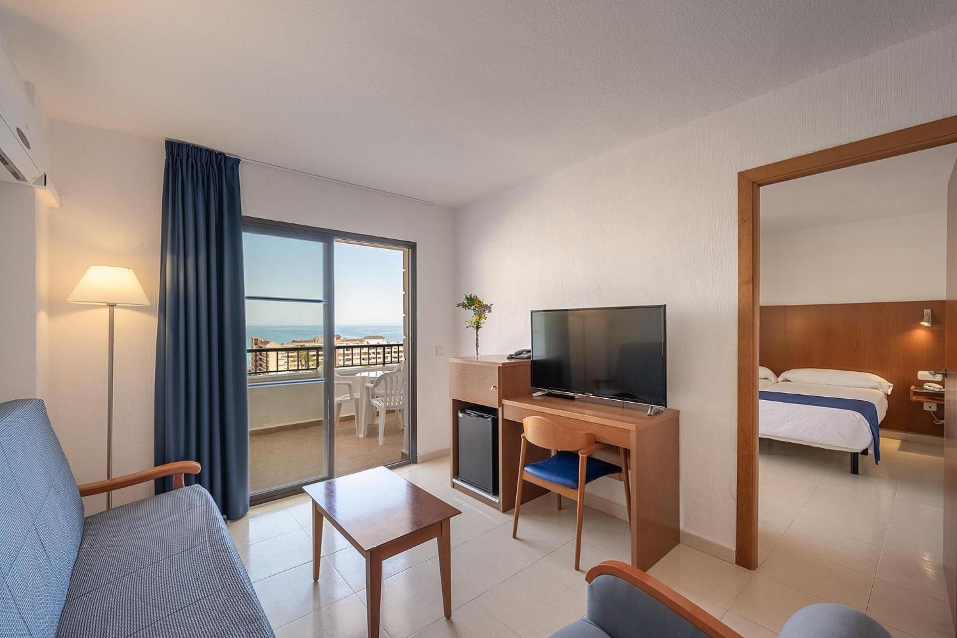 Family Room with Sea View (2 Adults + 2 Children)