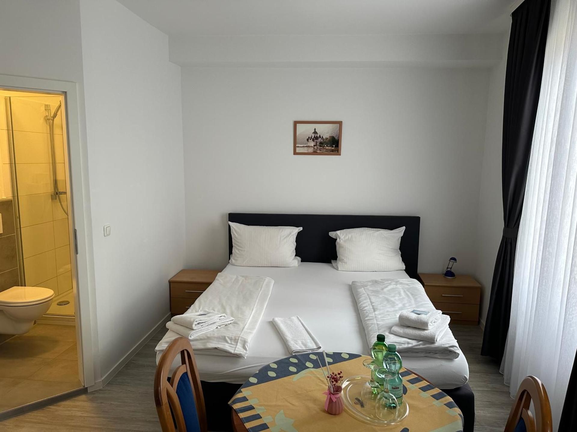 Economy Double Room 4