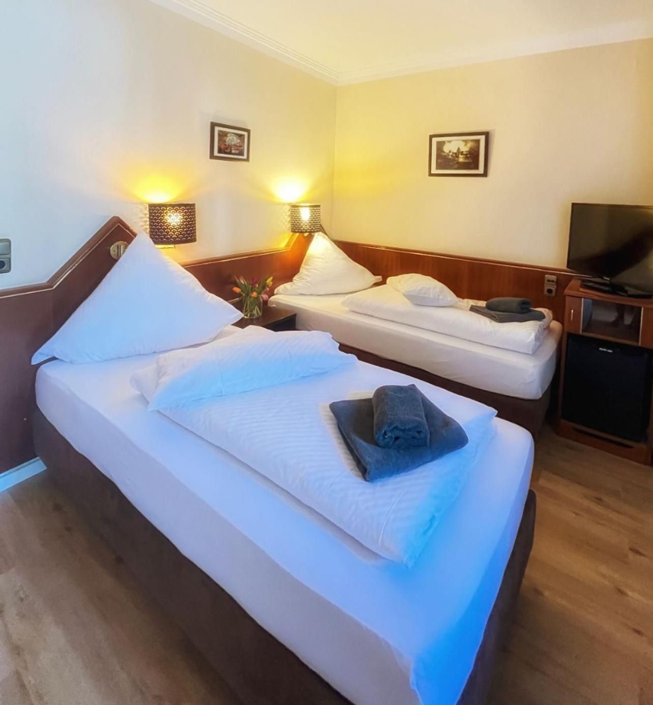 Twin Room with Balcony