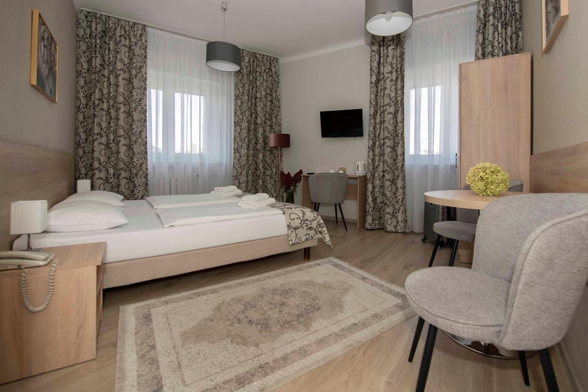 Standard King Room