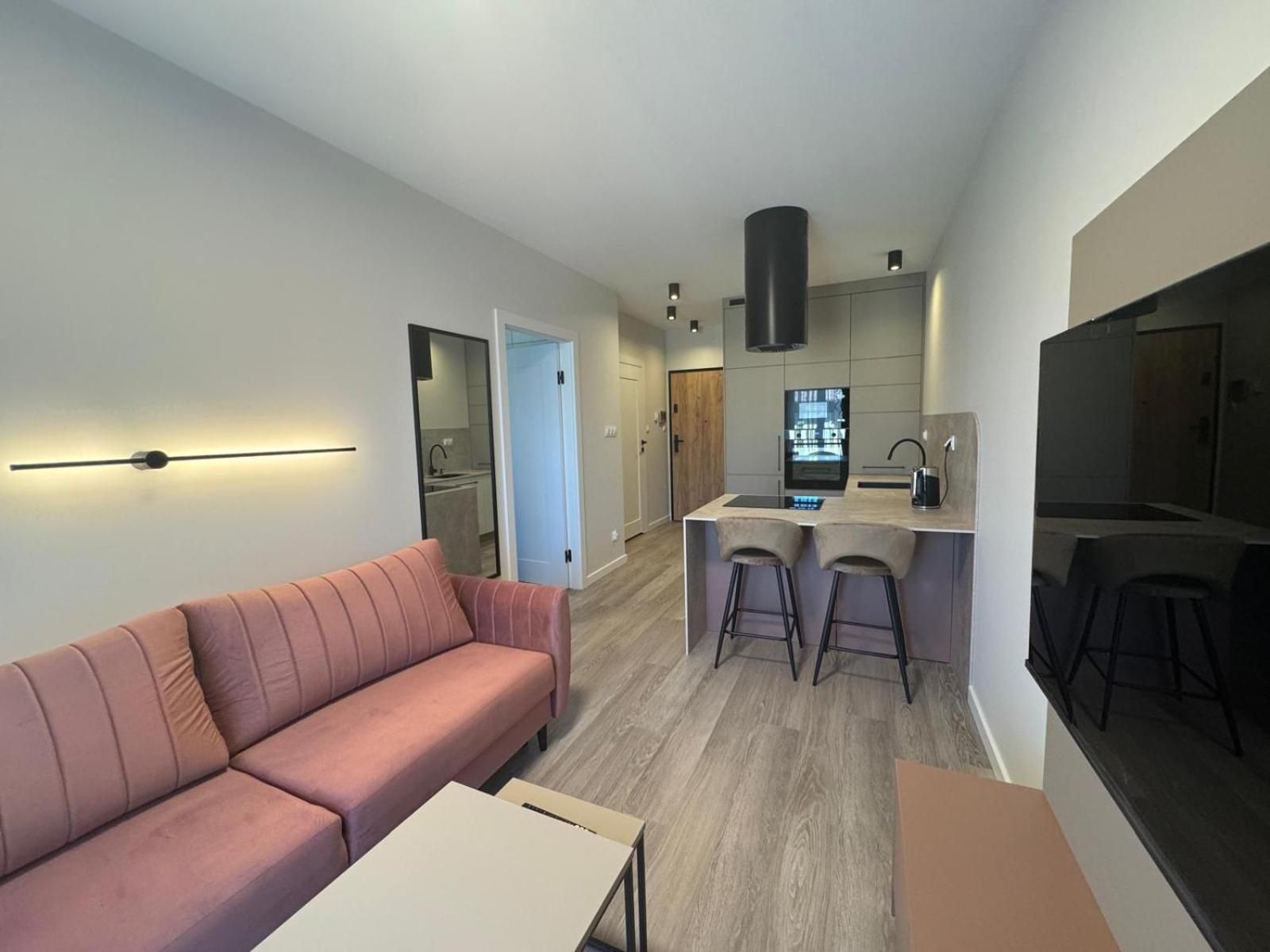 One-Bedroom Apartment with Balcony