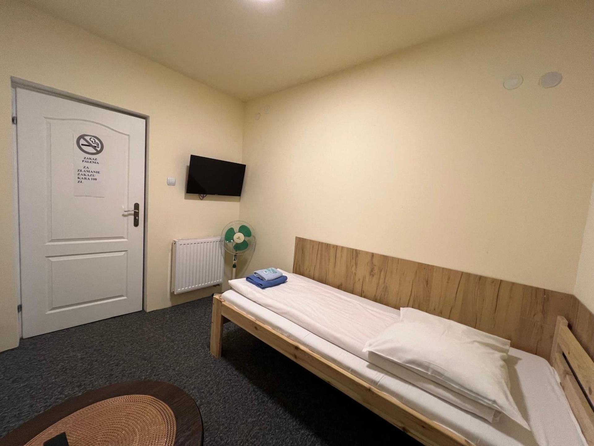 Single Room with Shared Shower and Toilet