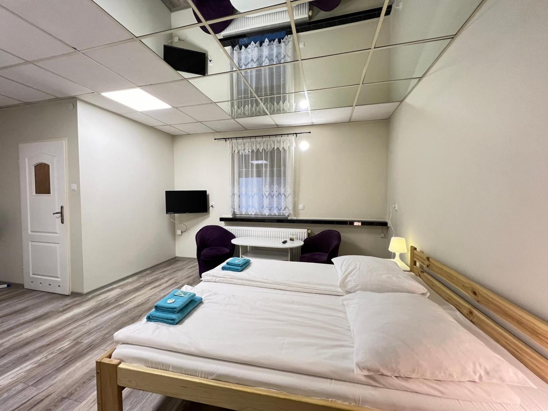 Large Double Room