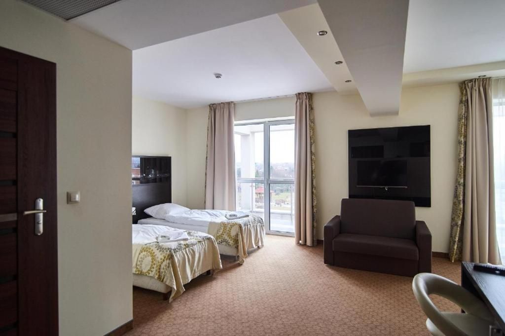 Five-person Family Room